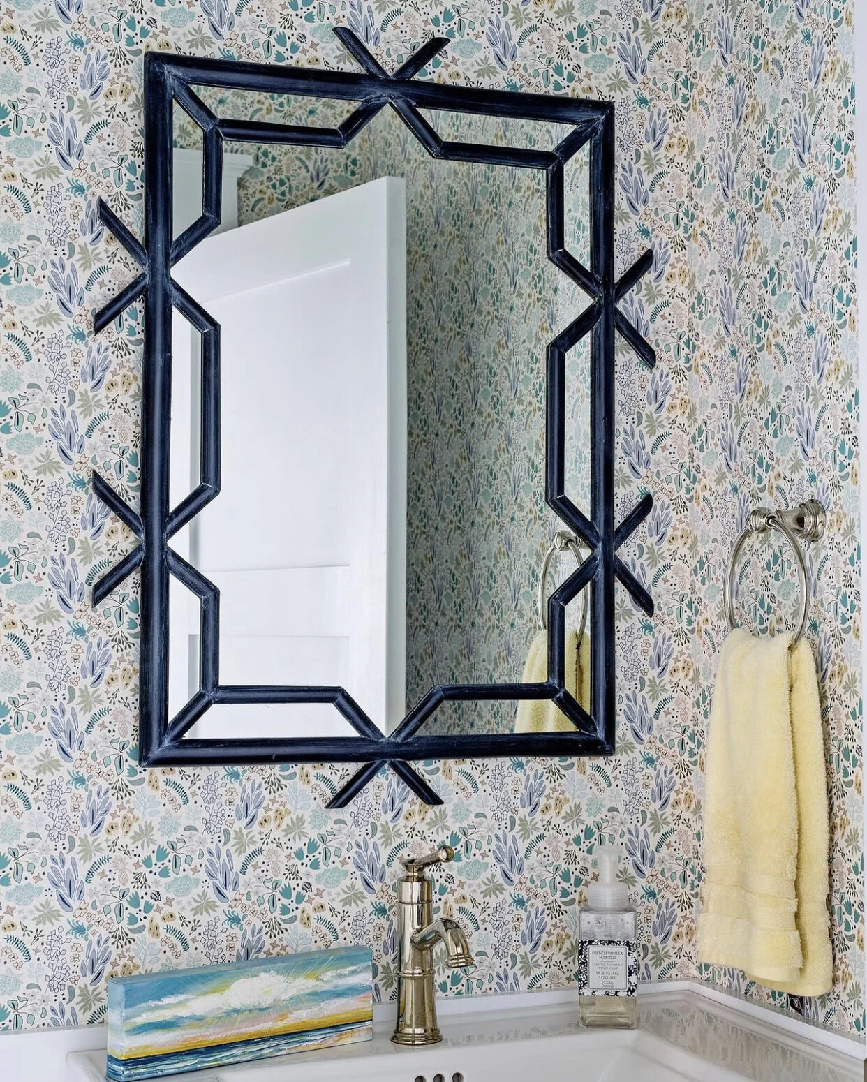 0CB5E5B4-5B30-4D49-9F58-91CCC3AF52CF