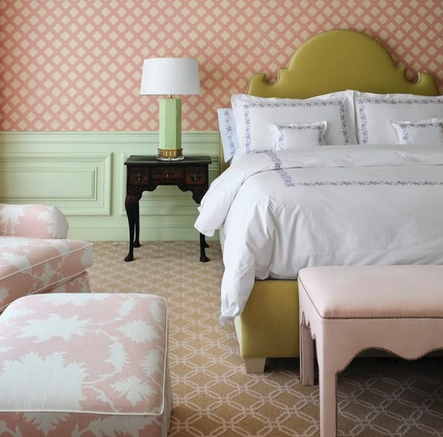 hoh-wallpaper-park-blush-bedroom.png