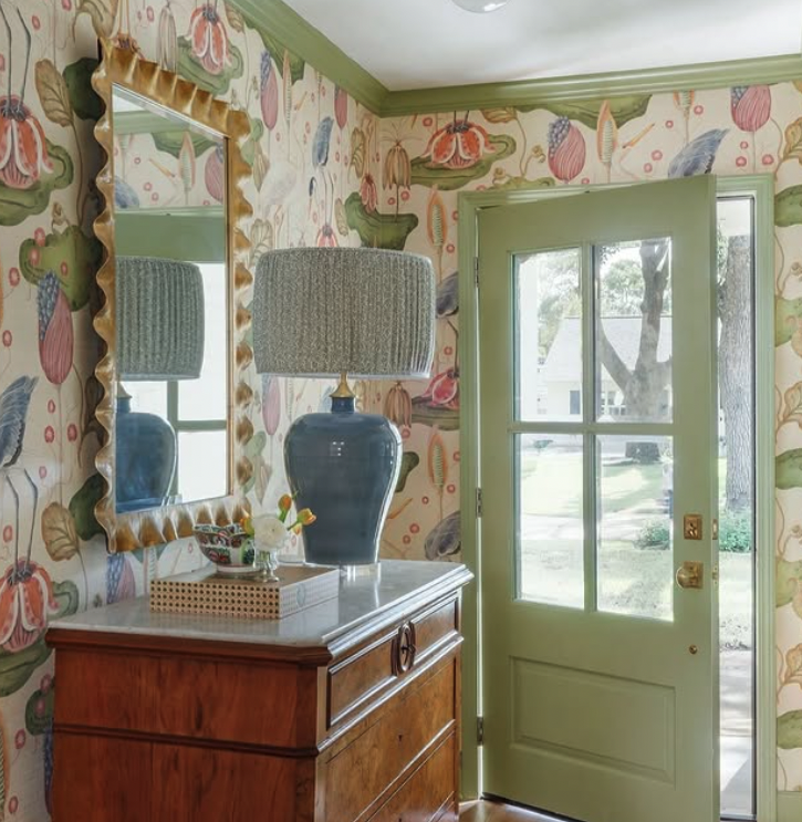 hoh-wallpaper-fancy flock-foyer.png