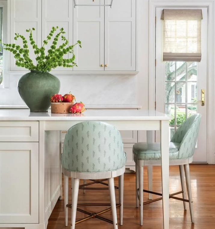 hoh-fabric-airlie-dusty blue-kitchen.png