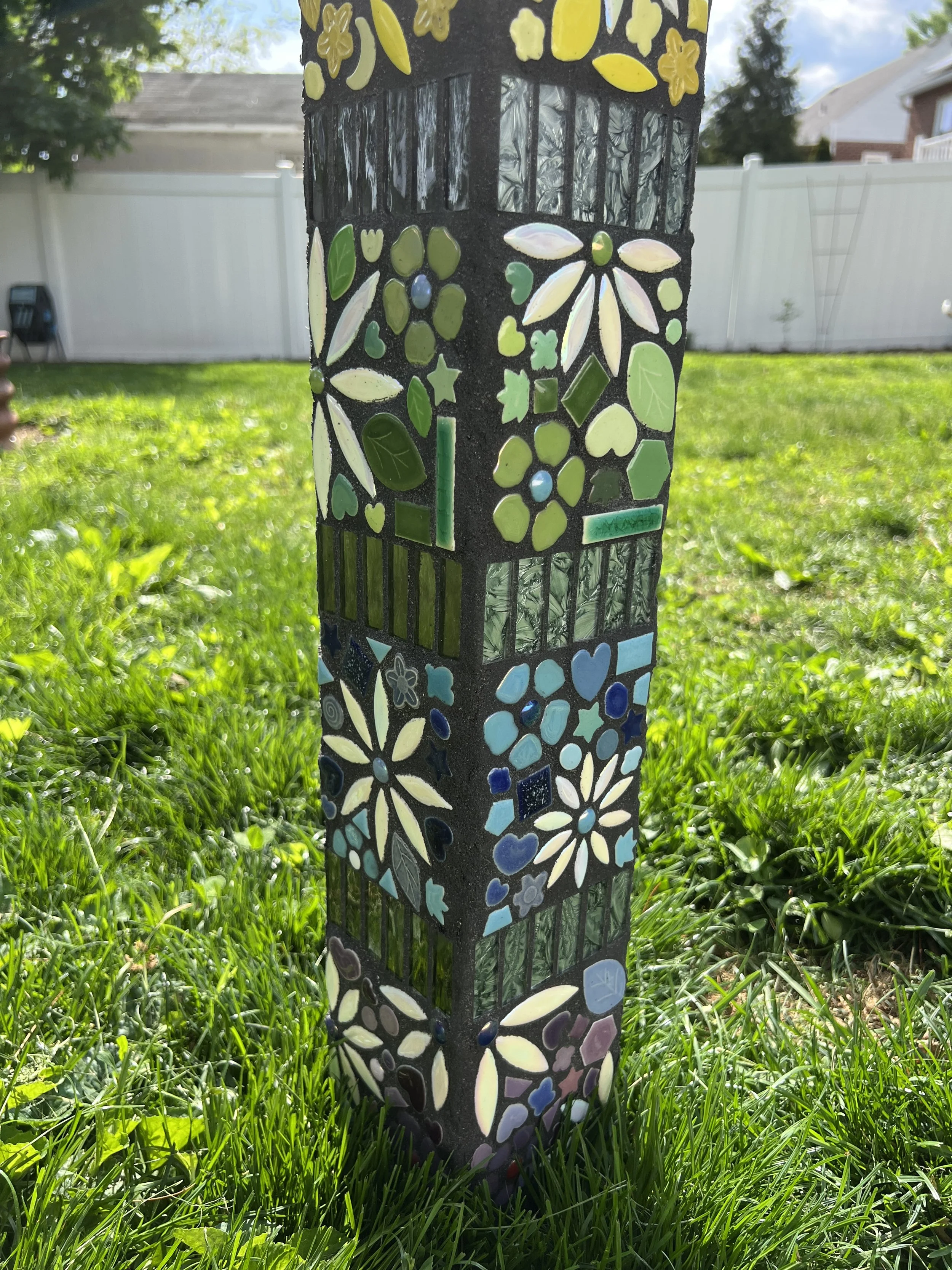 Art pole-4.JPG