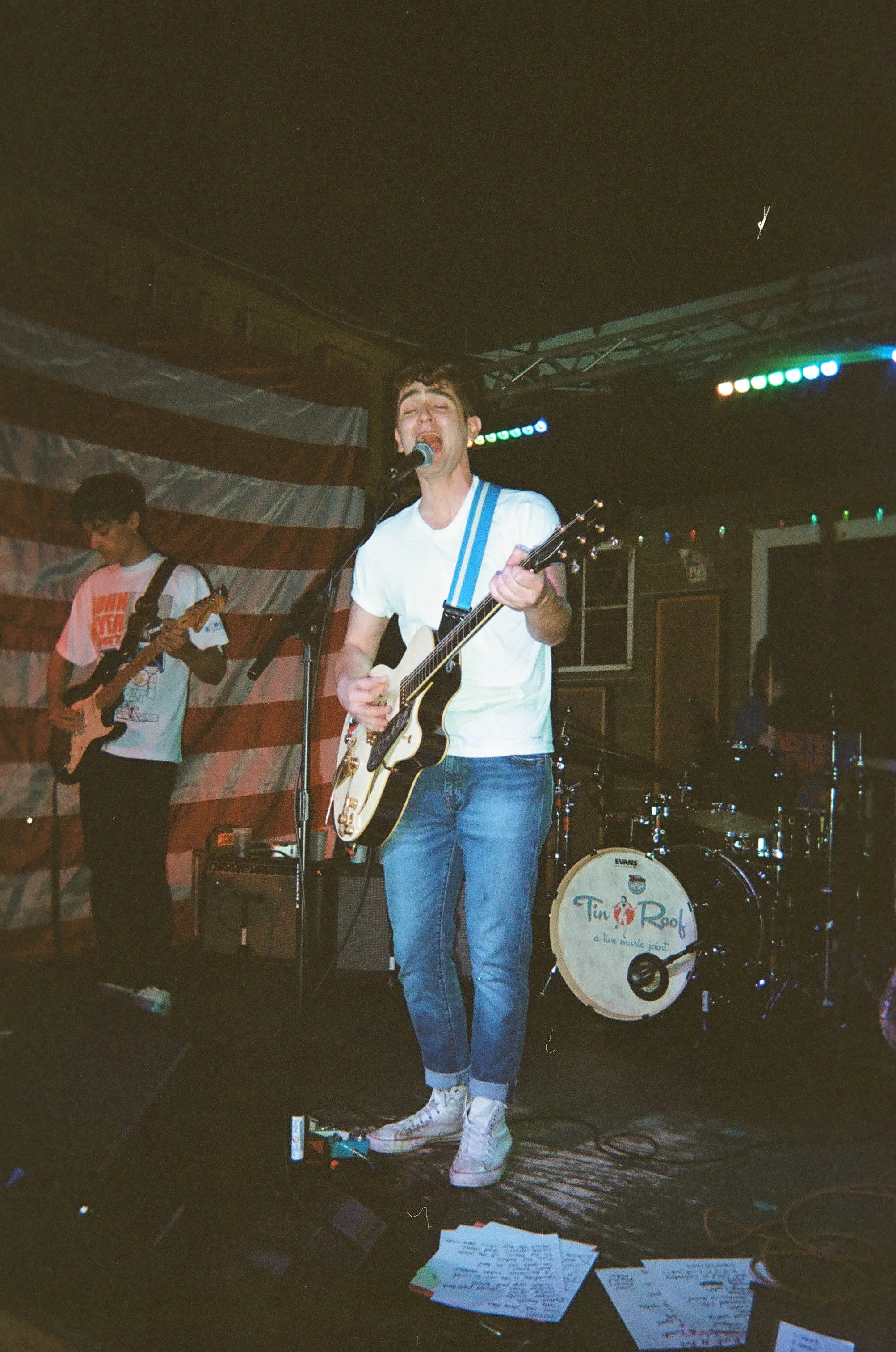 000199870005.jpg