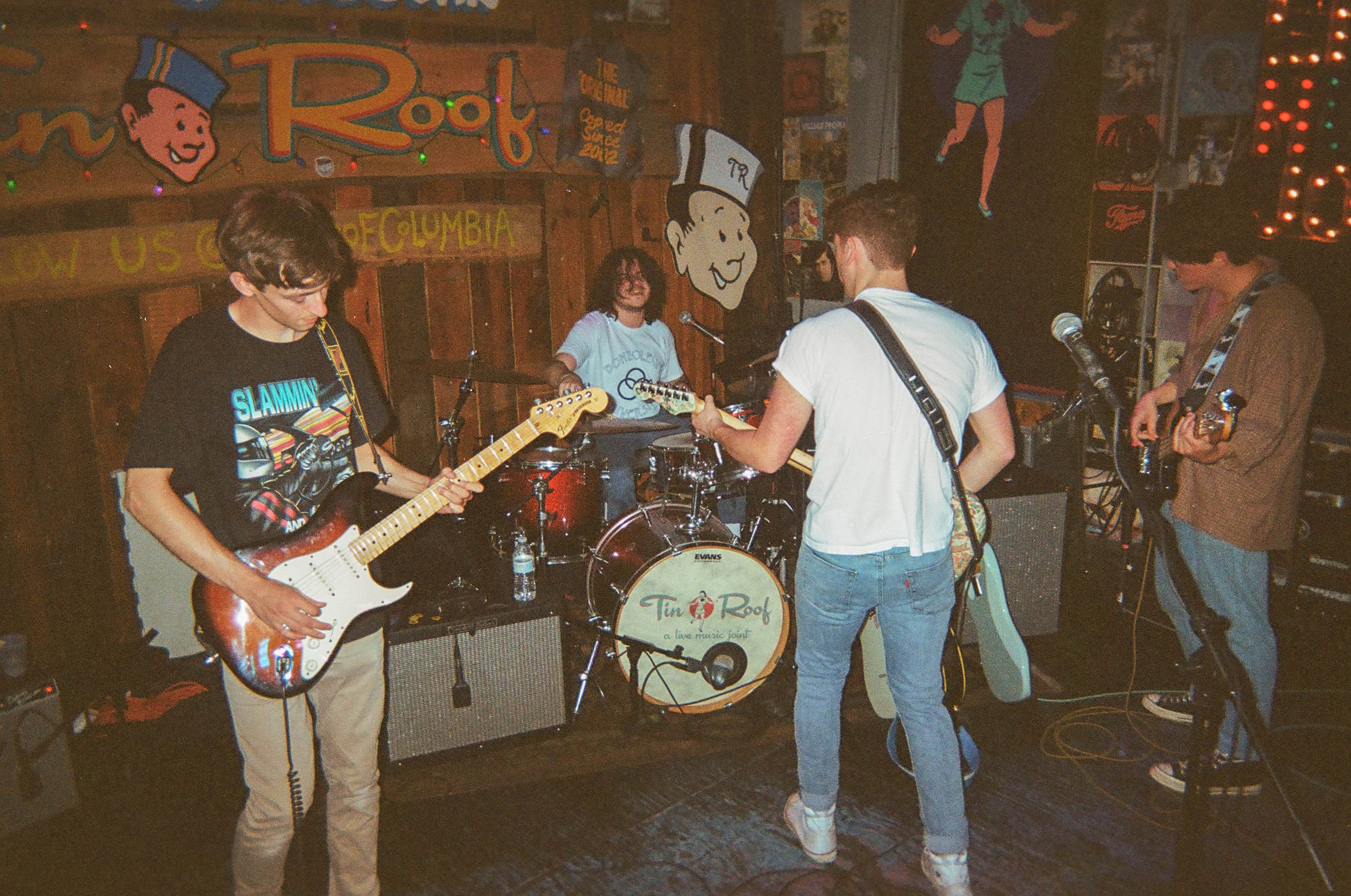 000199870016.jpg