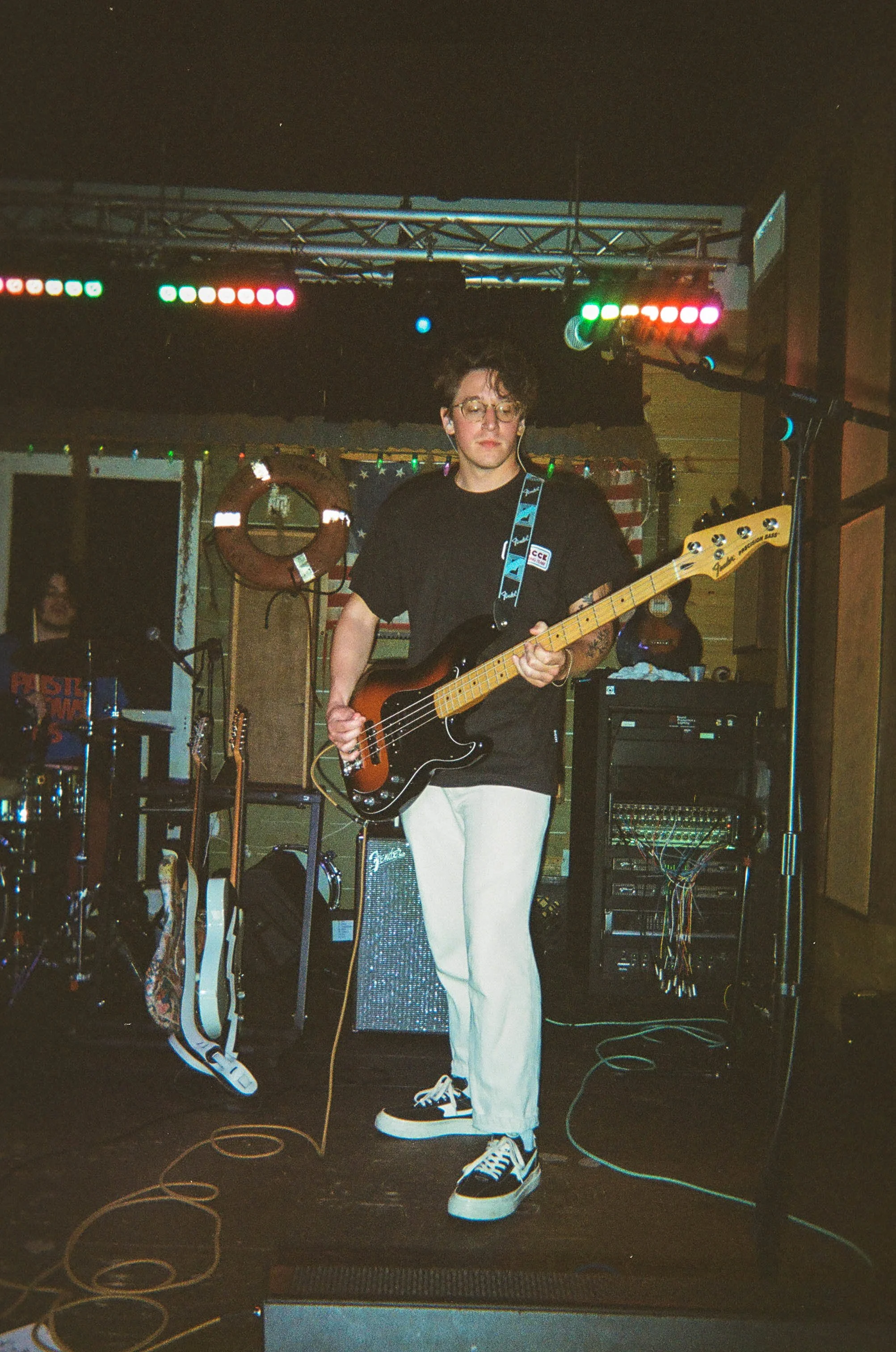 000199870006.jpg