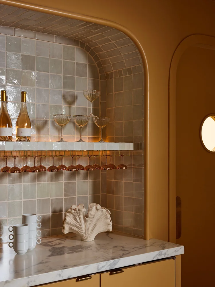 CAFE GOLDIE — Adean Studios