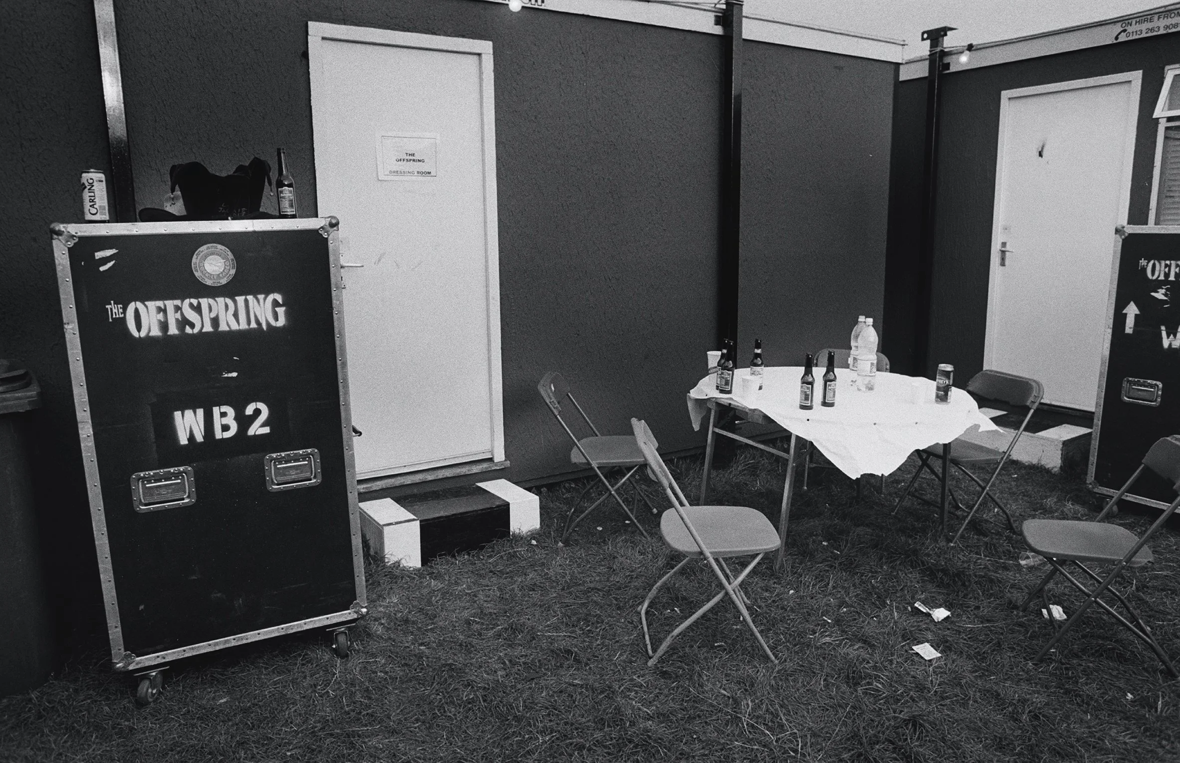 Offspring Archive Backstage 1999.jpg