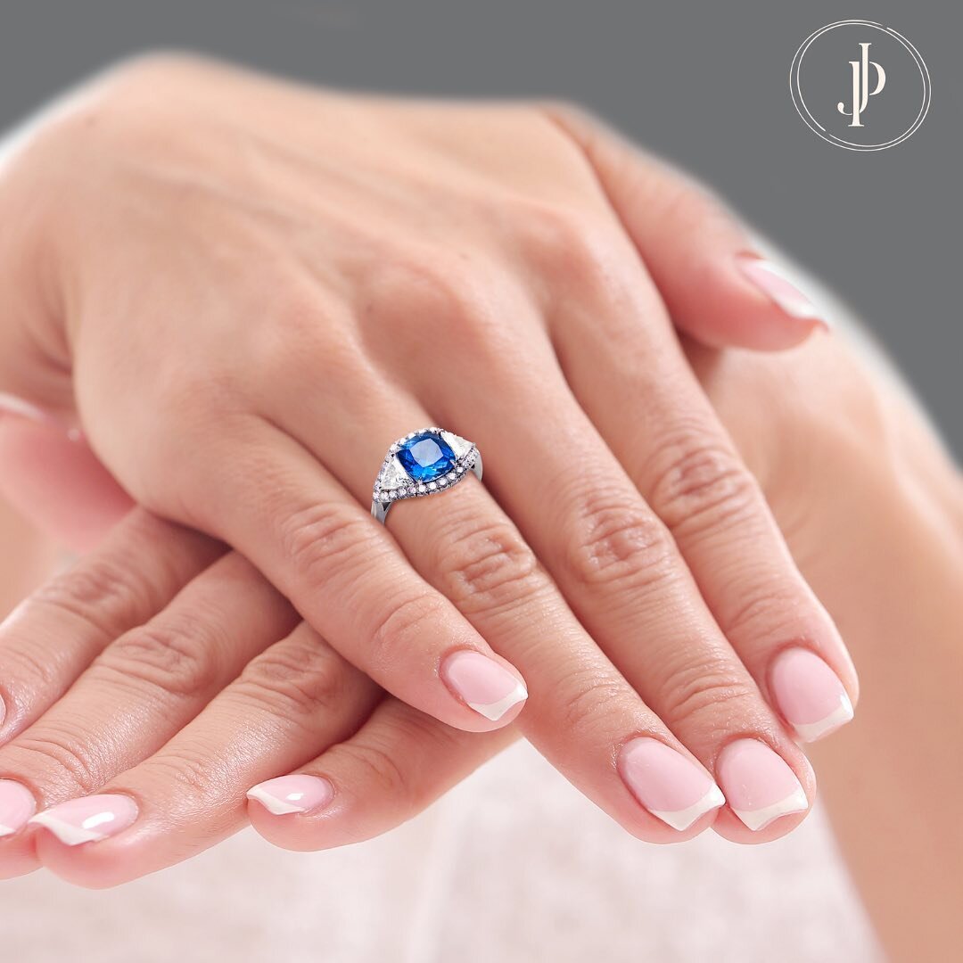 I am mesmerized by this Blue Sapphire ring&mdash;a true stunner. 💙✨ Whether it's in the crisp cool of winter or during the warmth of summer, this piece adds a touch of elegance to any season. Versatile, chic, and ready to be worn during every season