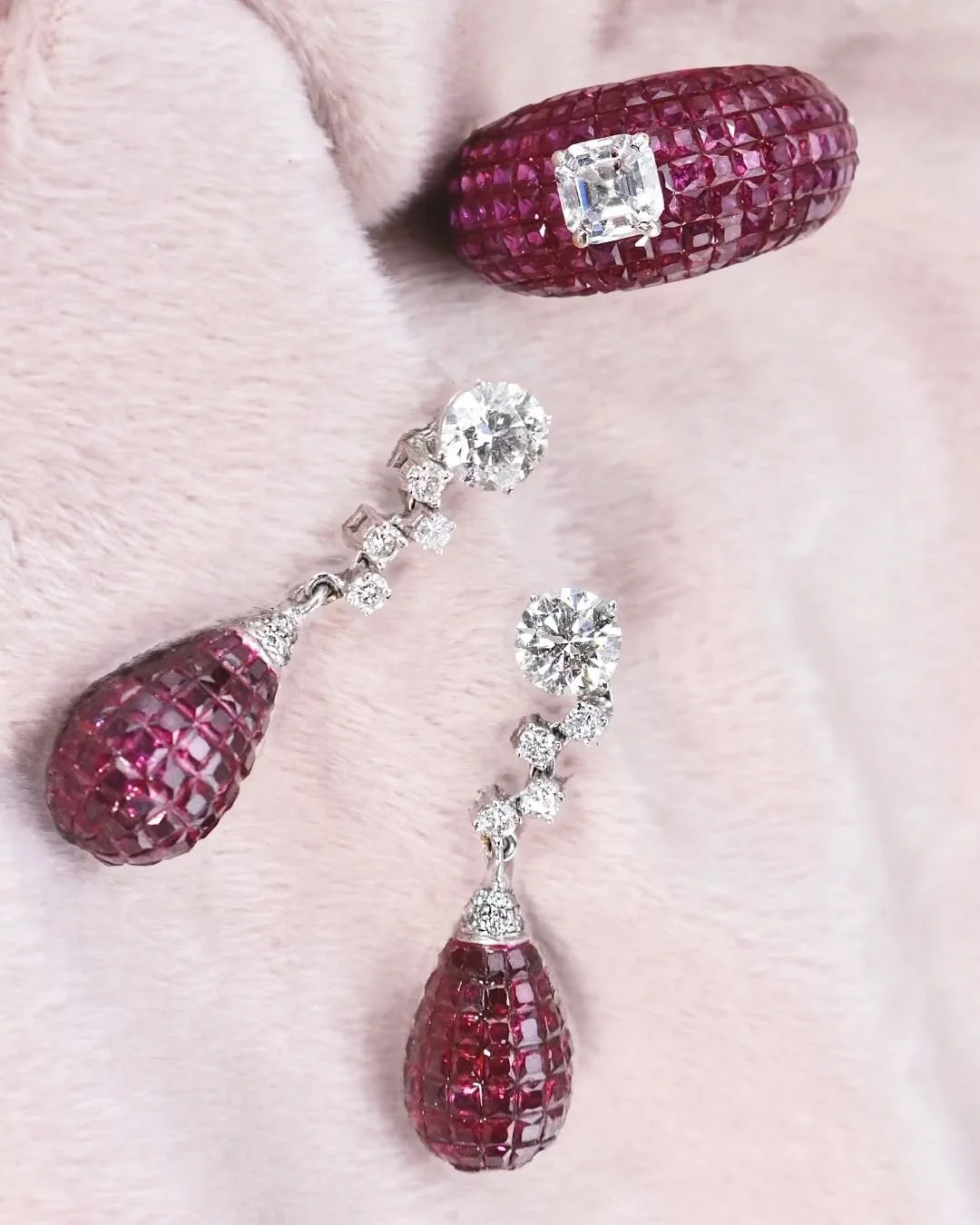 Where craftsmanship meets pure color. ❤️&zwj;🔥

Exquisite, entirely custom, and crafted with precision, this ruby parure is a true work of art.

Each ruby is invisibly set and carved to interlock seamlessly, revealing nothing but uninterrupted color