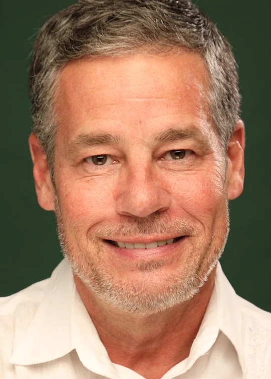 Gilberto Ron (CLAUDIUS) - Member of the Barefoot Theatre Company since 2001 and of El Repertorio Espanol since 2002, Previously portrayed: Marc Antony, Antony and Cleopatra at the Brooklyn Lyceum, Macbeth, Macbeth at the Ludlow St. Theatre, Julius Ca