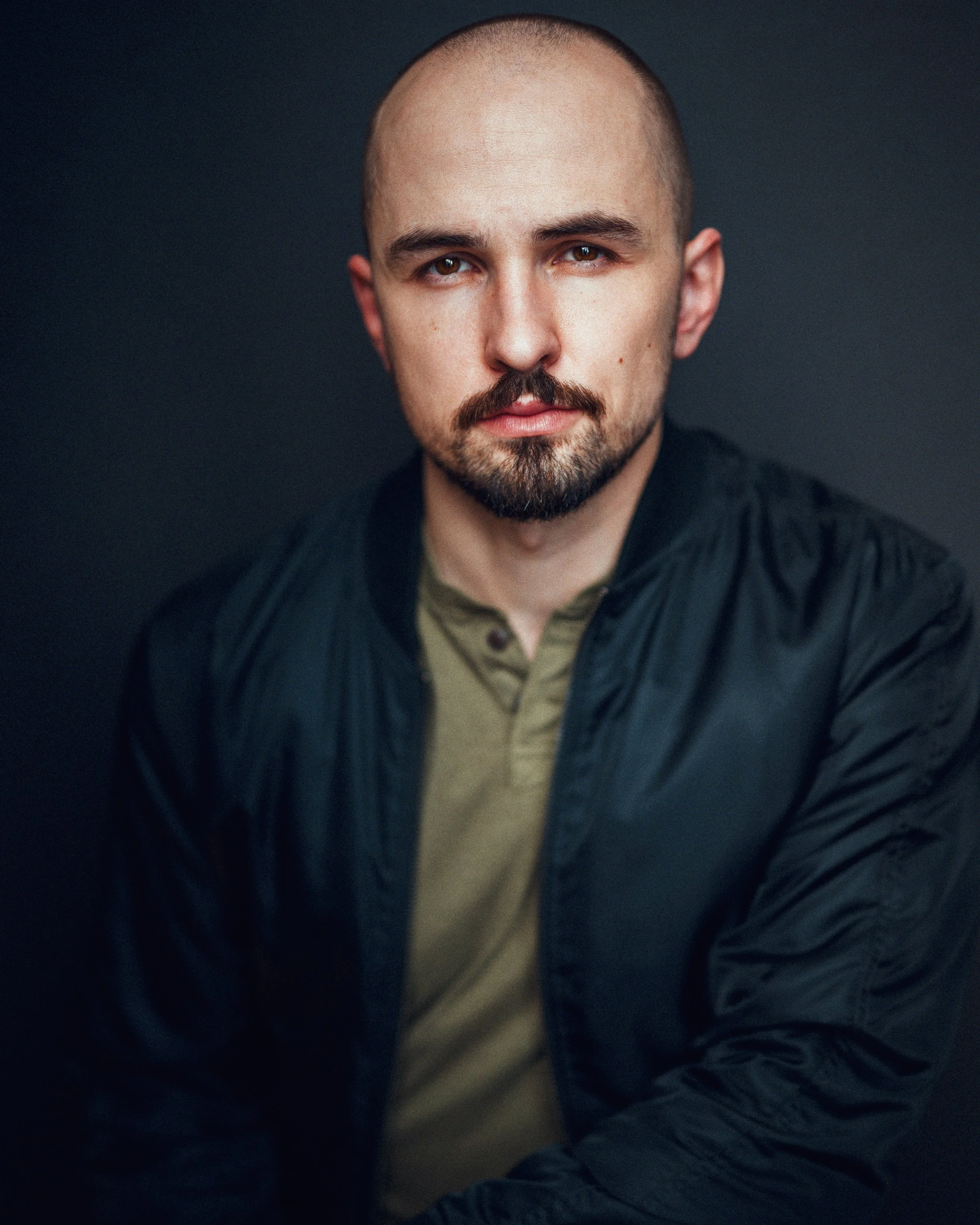 BART PETER BLACK (Officer Bradley) is a Polish-American actor who moonlights as a corporate professional 40 hrs/week, having spent more than a decade in the private sector before acting professionally. He’s excited to be working with City Gate Produc