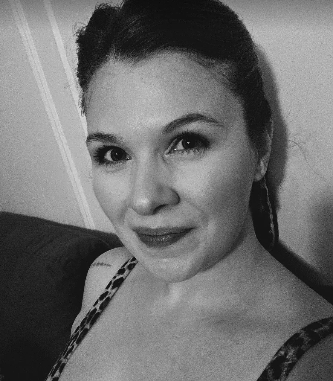 Grace is a Costume Designer originating from Northern Indiana and has a passion for working on new shows and creating inspiring work. With her BS from Ball State University, Grace received a Costume Design contract at Playhouse on the Square in Memph
