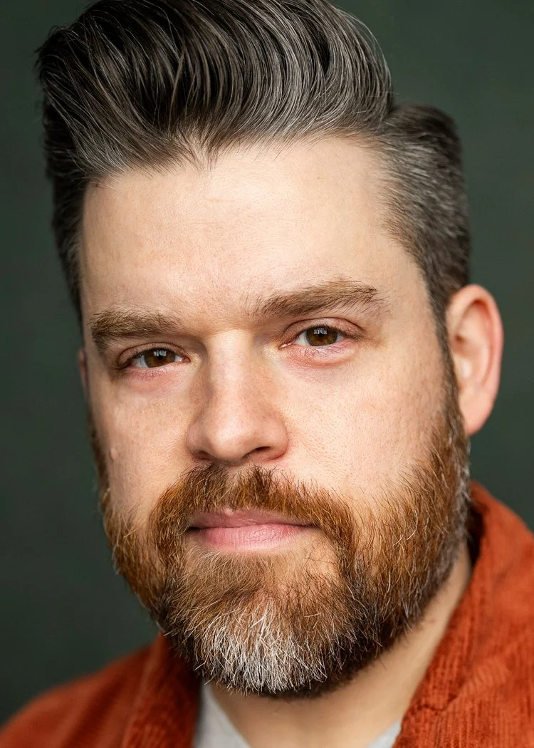 Mike Sause (GHOST/PLAYER KING) is an actor from Cincinnati, Ohio and is thrilled to be making his debut with City Gate with this very giving and talented cast! He last got to perform the Bard as part of the long-running off-Broadway show, Drunk Shake