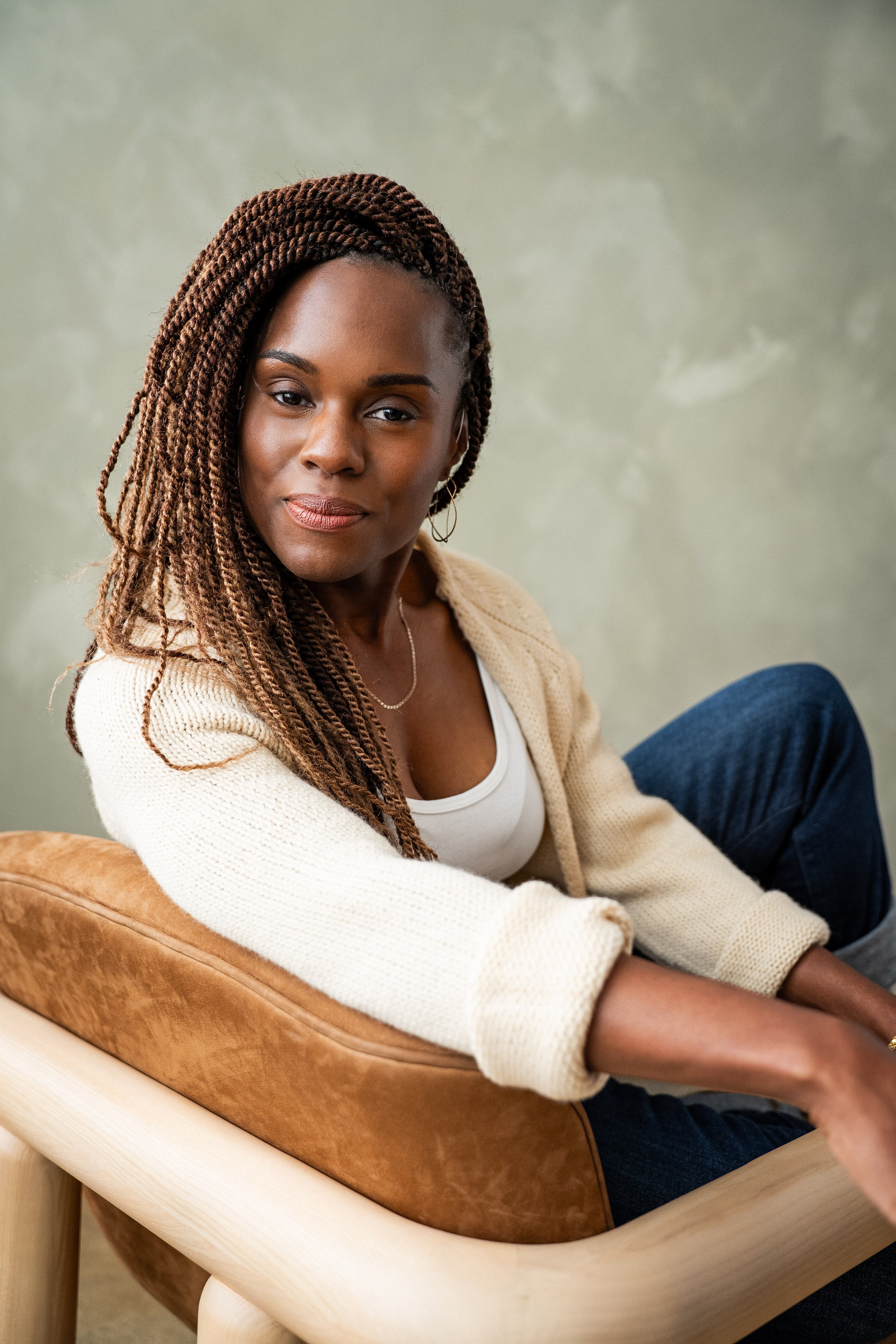 Stephanie Weeks is an award-winning actor and director who has performed at some of the country’s most renowned theaters, including The Public Theater, La Jolla Playhouse, Lincoln Center, Playwrights Horizons, and Soho Rep. She is an Associate Artist