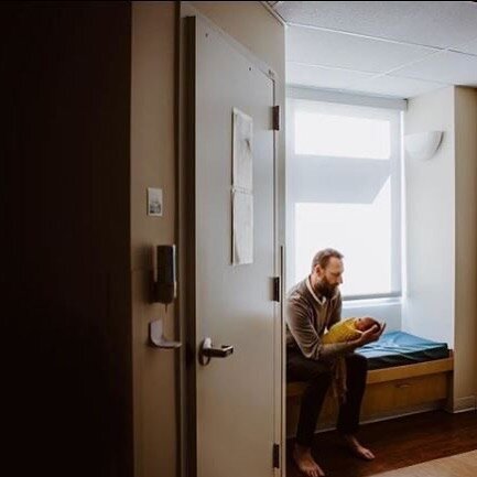 Dad&rsquo;s are the most ordinary men
Turned by love
Into heroes
Adventurers
Story-Tellers
&amp;Singers of song.
-Pam Brown
.
.
.
📸 @becciraveraphoto .
#taylormadedoulas #doulas #doula #doulalife #postpartumdoula #postpartum #fatherhood #newdad #new