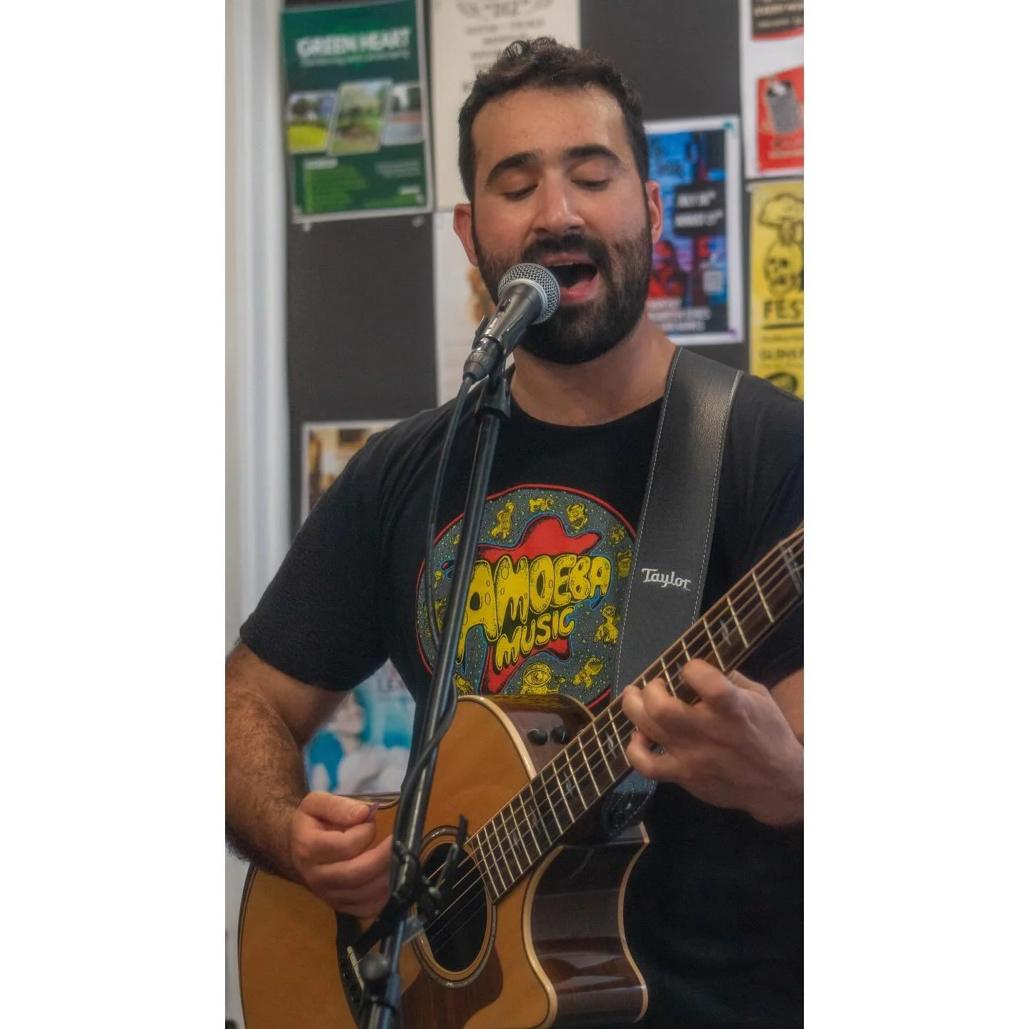 Huge thanks to @courtney_bernardo and the awesome staff at @sixgviolin for having me perform on 8/16. Also major thanks to those who attended :) . Performing an action-packed hour of my original music felt invigorating and reminded me why I keep pour