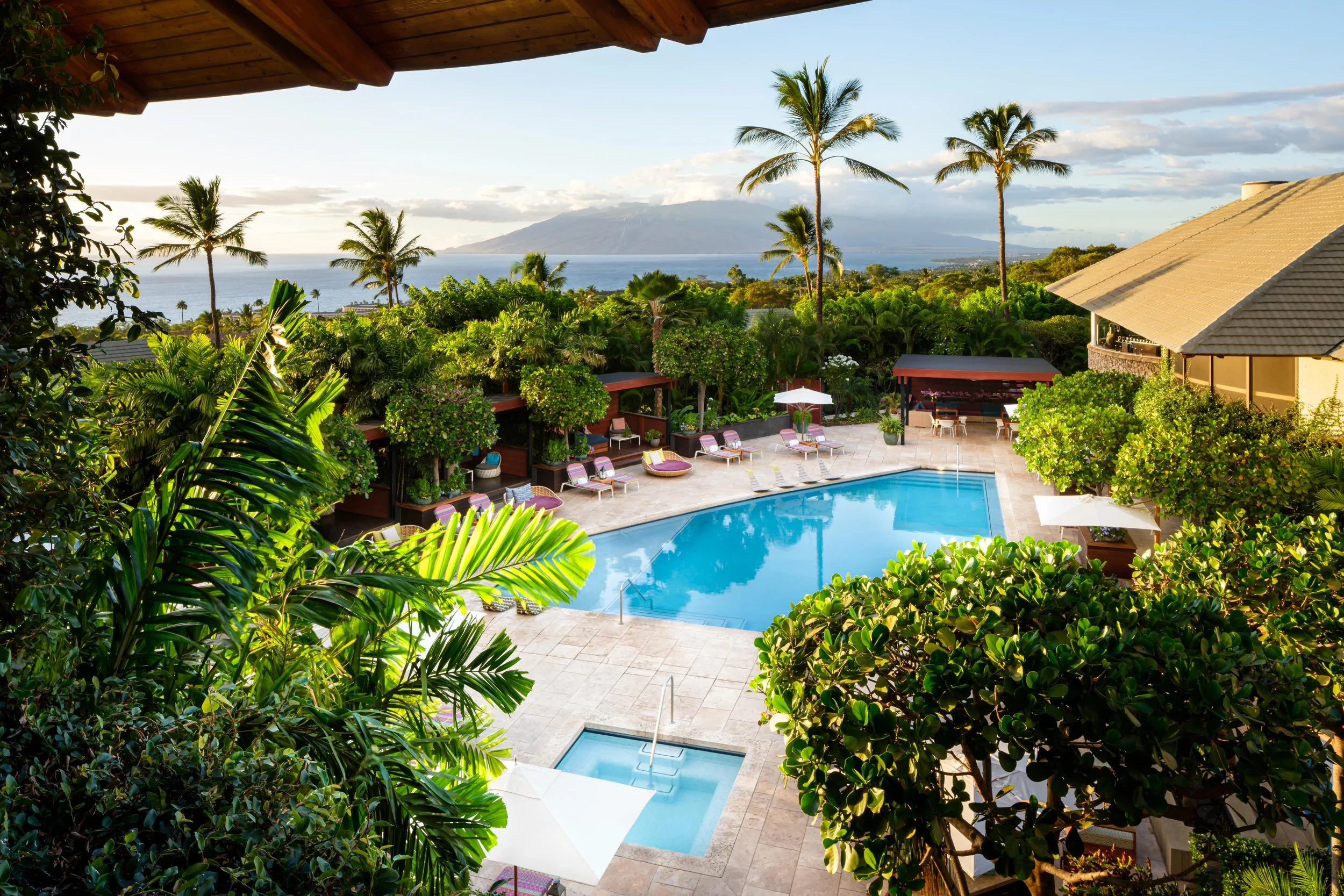  
   
    Hotel Wailea
   
      
   Maui 
 
