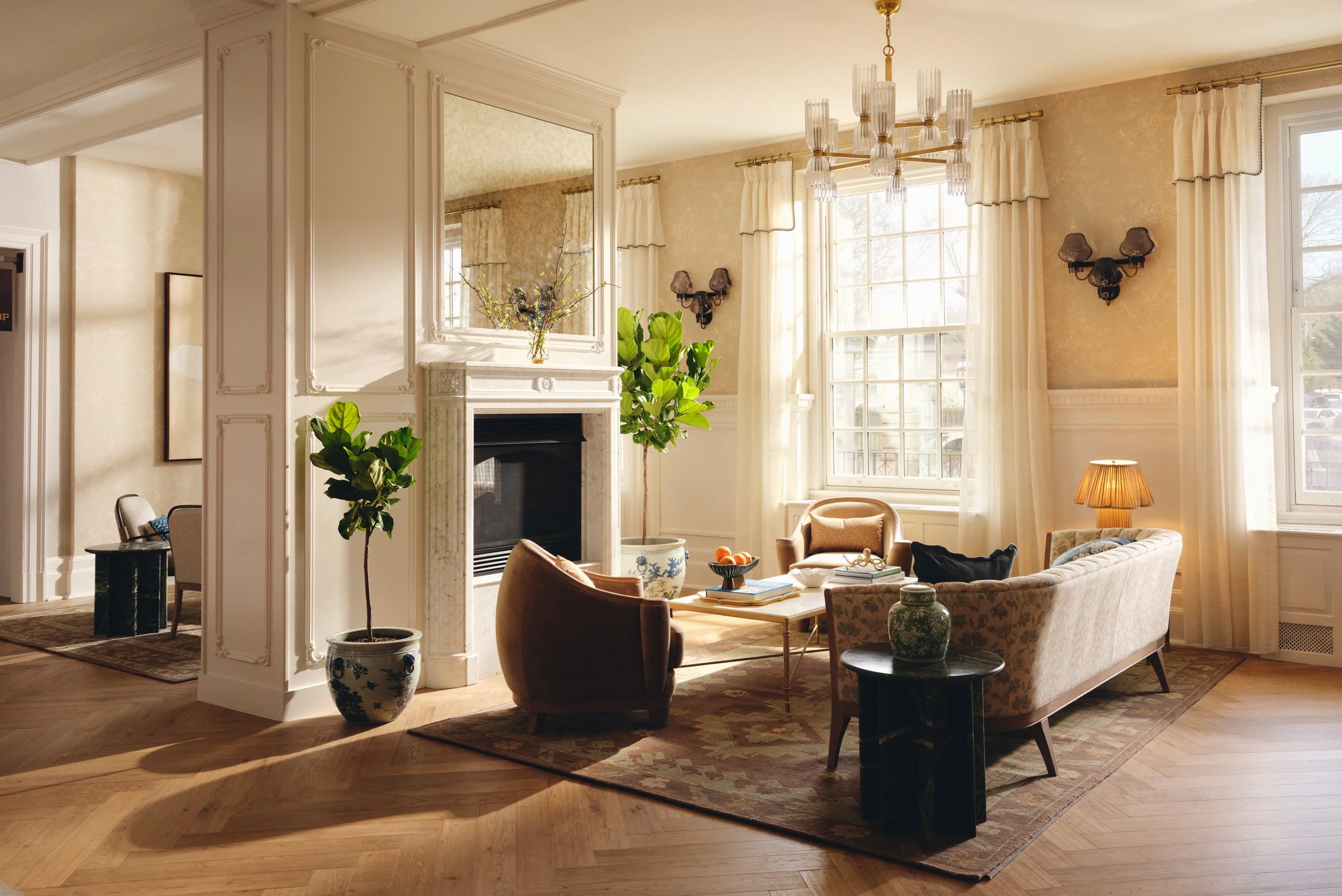  
   
    Hotel Viking
   
      
   Newport, Rhode Island 
 