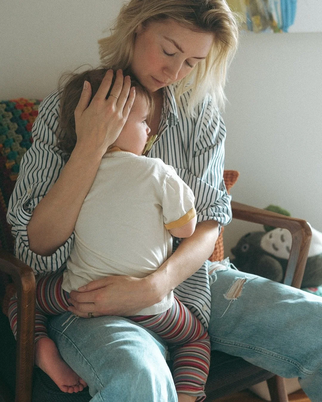 You will never believe what happened right before we captured these shots&hellip; 

my favourite thing about sessions with young kids is the chaos and fun. The harder you try to keep them still, the more energy they must release! 

During this in hom