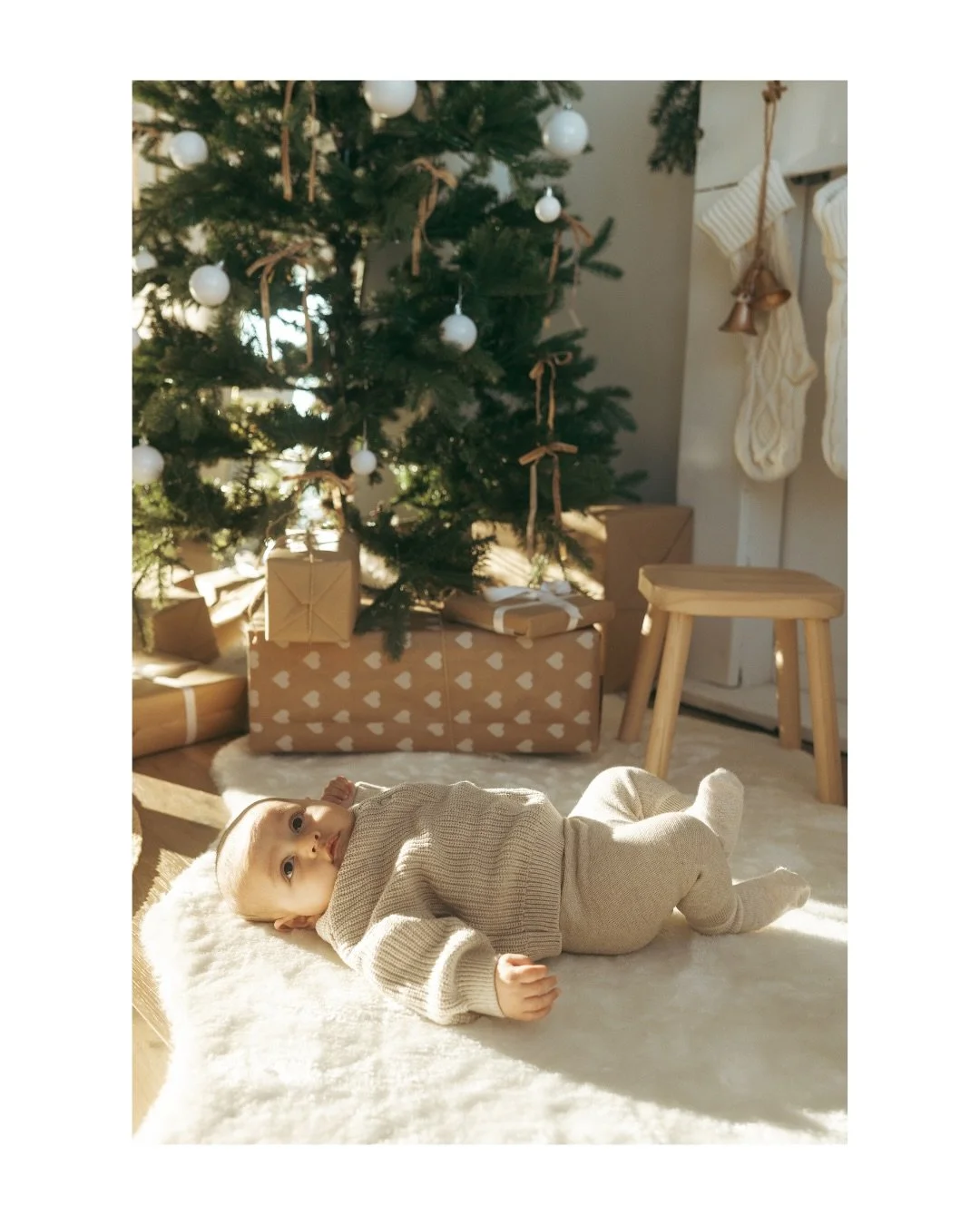 SANTAAAAAAAAA

Merry Christmas Eve to all those that celebrate!! Enjoy these sweet as syrup photos of this wee cherub and his wonderful parents. 🥹🥹

Shot at @theterracestudioq 

#edmontonphotographer #christmasminis #christmasphotoshoot