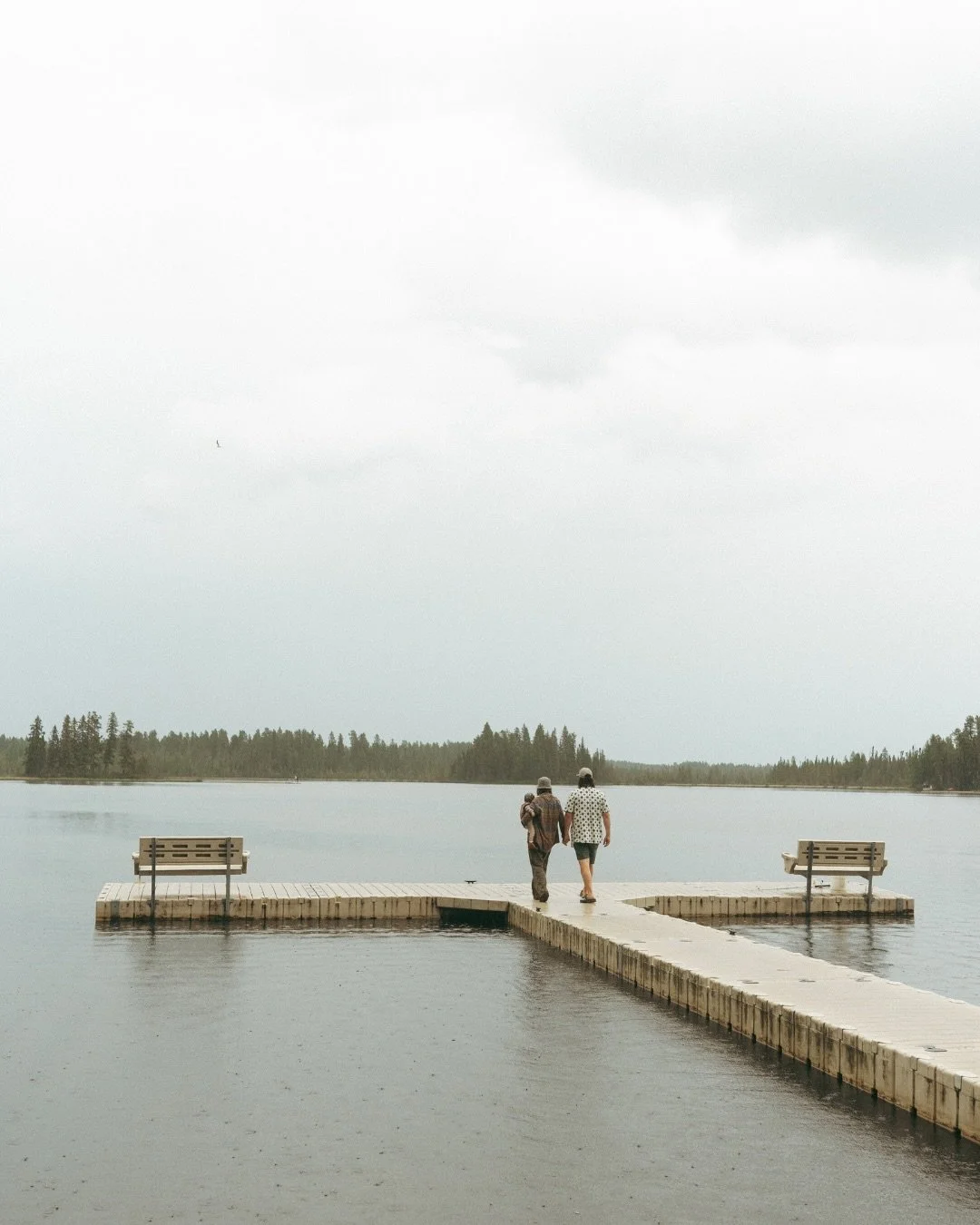 May have got slightly rained out on this one, but we managed to capture some very sweet memories beforehand! 

Loved this shoot from the summer, finally posting it now! 

#edmontonfamilyphotographer #albertafamilyphotographer #outdoorfamilyphotos #sh