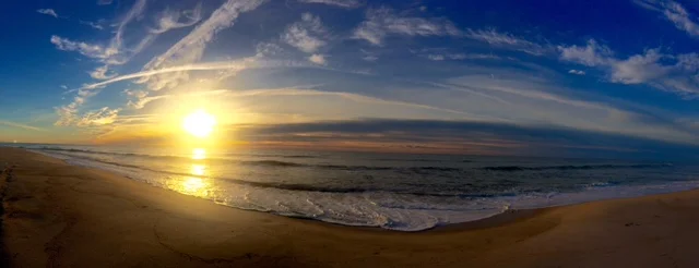 Job Creation Surges; Rate Hike Back on Table