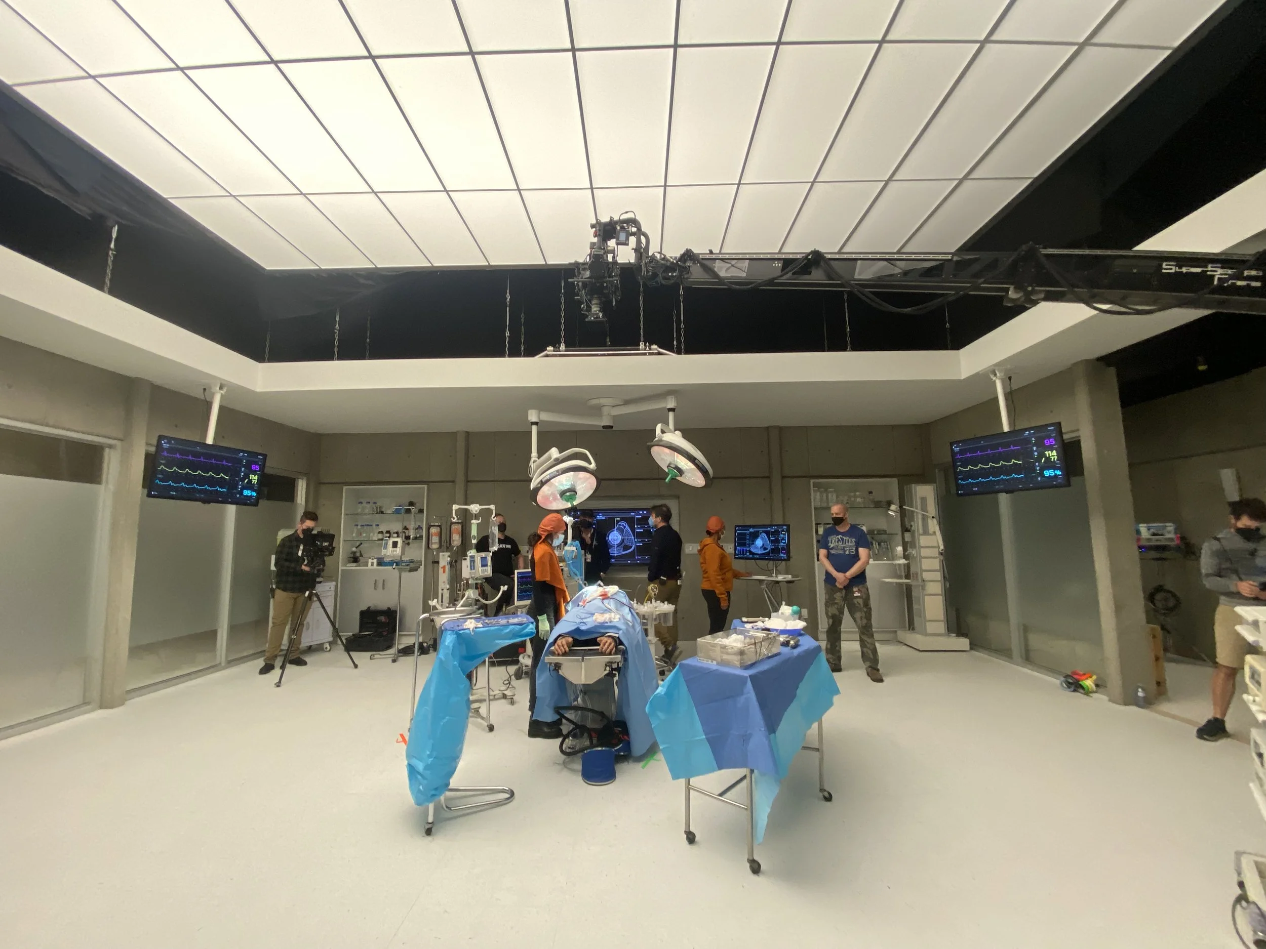 Flying ceiling soft boxes - House of Usher