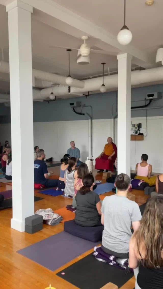 back-bay-boston-studio-boston-s-best-yoga-down-under-school-of-yoga