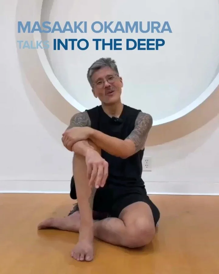 Swipe to hear Masaaki Okamura discuss various themes explored in his upcoming Into the Deep: A Heated Flow Masterclass ❤️&zwj;🔥➡️ From the structure of the sequence to practical advice for incorporating ahimsa, listen whether you&rsquo;re considerin