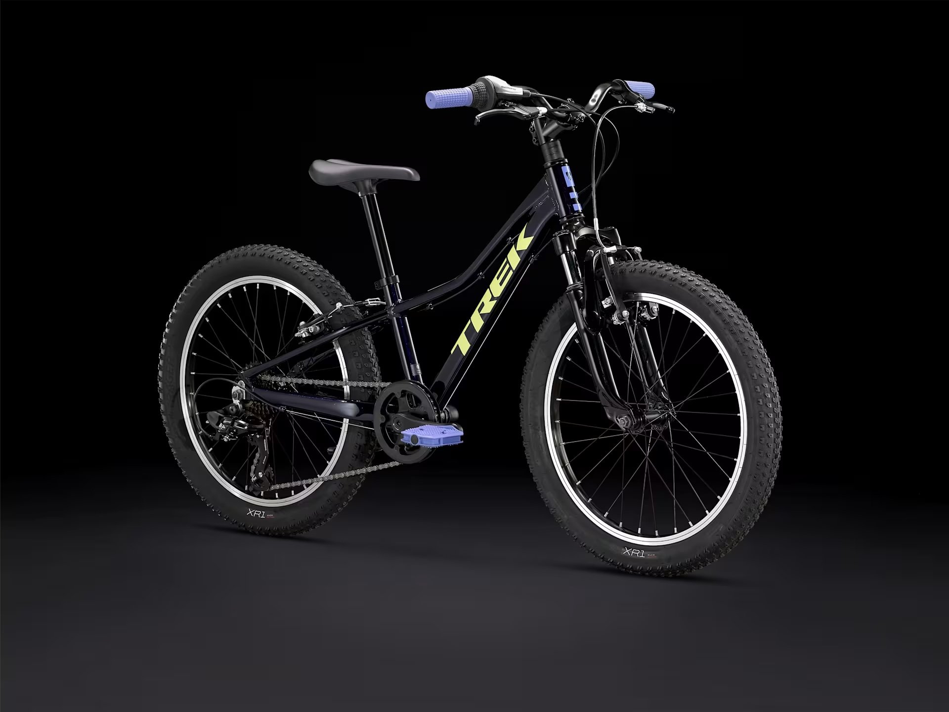 Precaliber207speed_23_36268_C_Portrait.jpeg