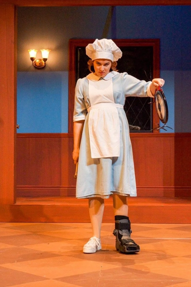 Cook & Others - Clue: On Stage