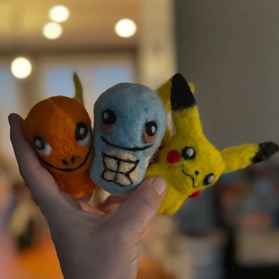 New little buddies.🧡🩵💛
.
.
.
.
.
.
.
.
.
.
.
.
#needlefelted #pokemon #pikachu #charizard #chibi #squirtle #fiberworks #holidaygiftideas #frederickmd #urbanamd #buylocalhandmade