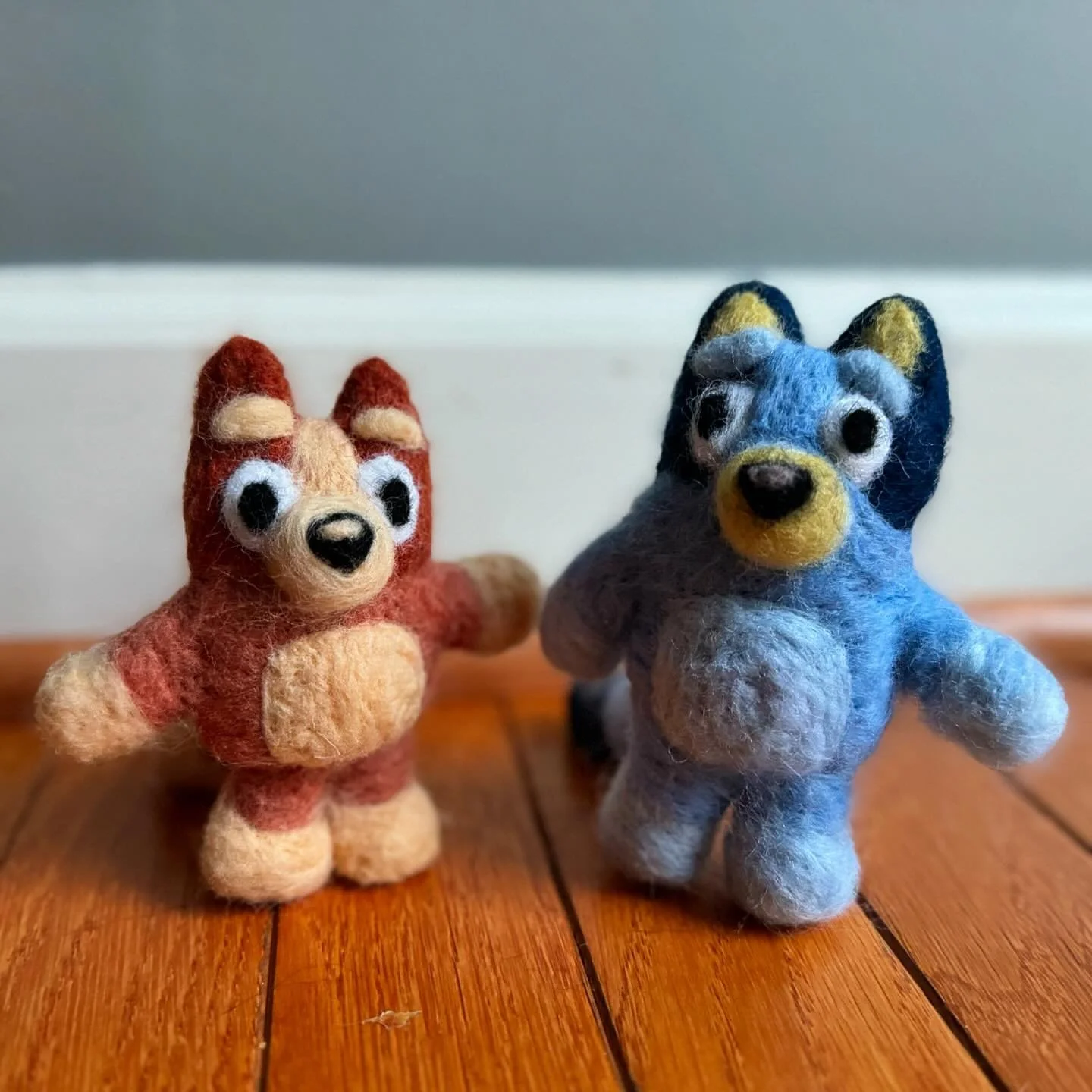 I&rsquo;m excited to be working on a collection of little felted creations that will be available at  @creativespacesurbana this holiday season!🎁
.
.
.
.
.
.
.
.
.
#bluey #bingo #needlefelt #creativespaces #amywoodart #urbanamd
