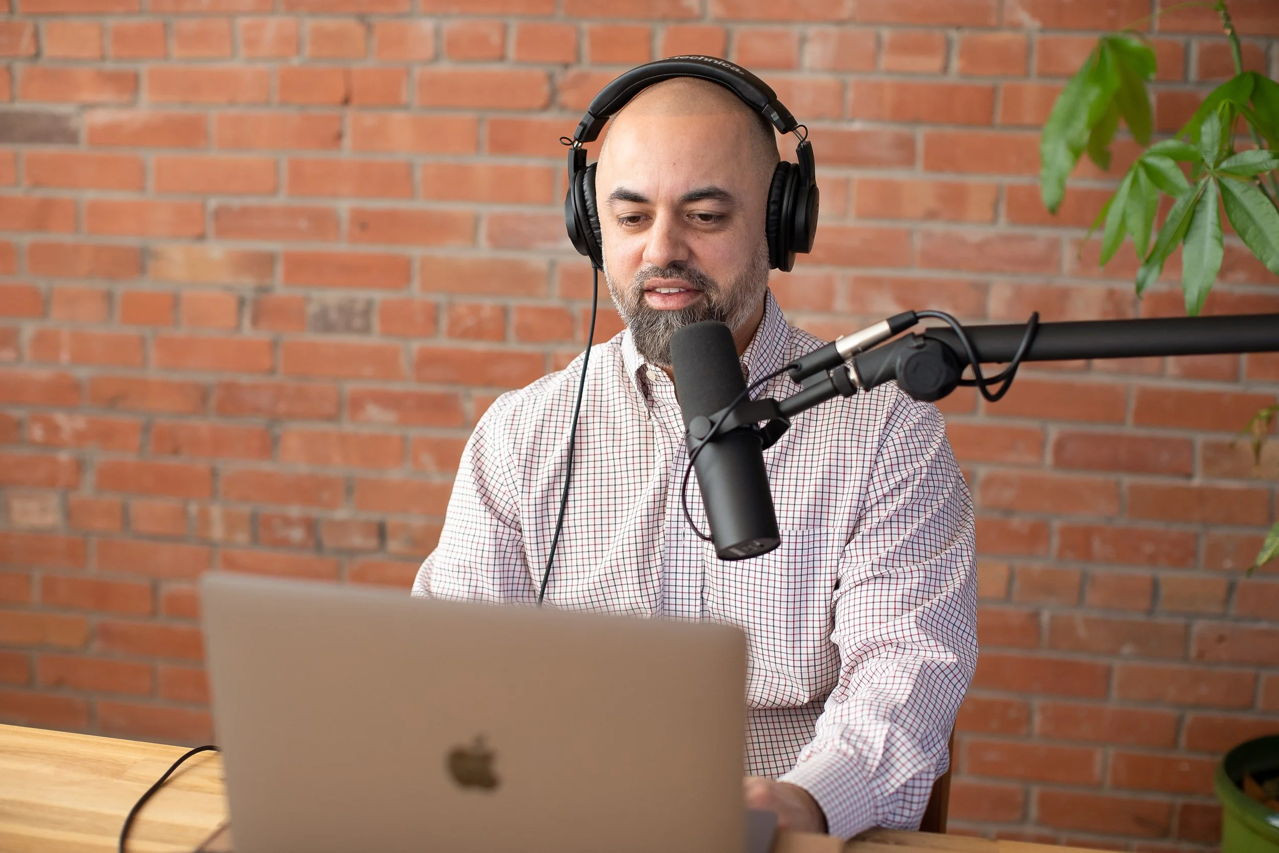 That Toronto Podcast Studio On-Location Interviews-0015.jpg