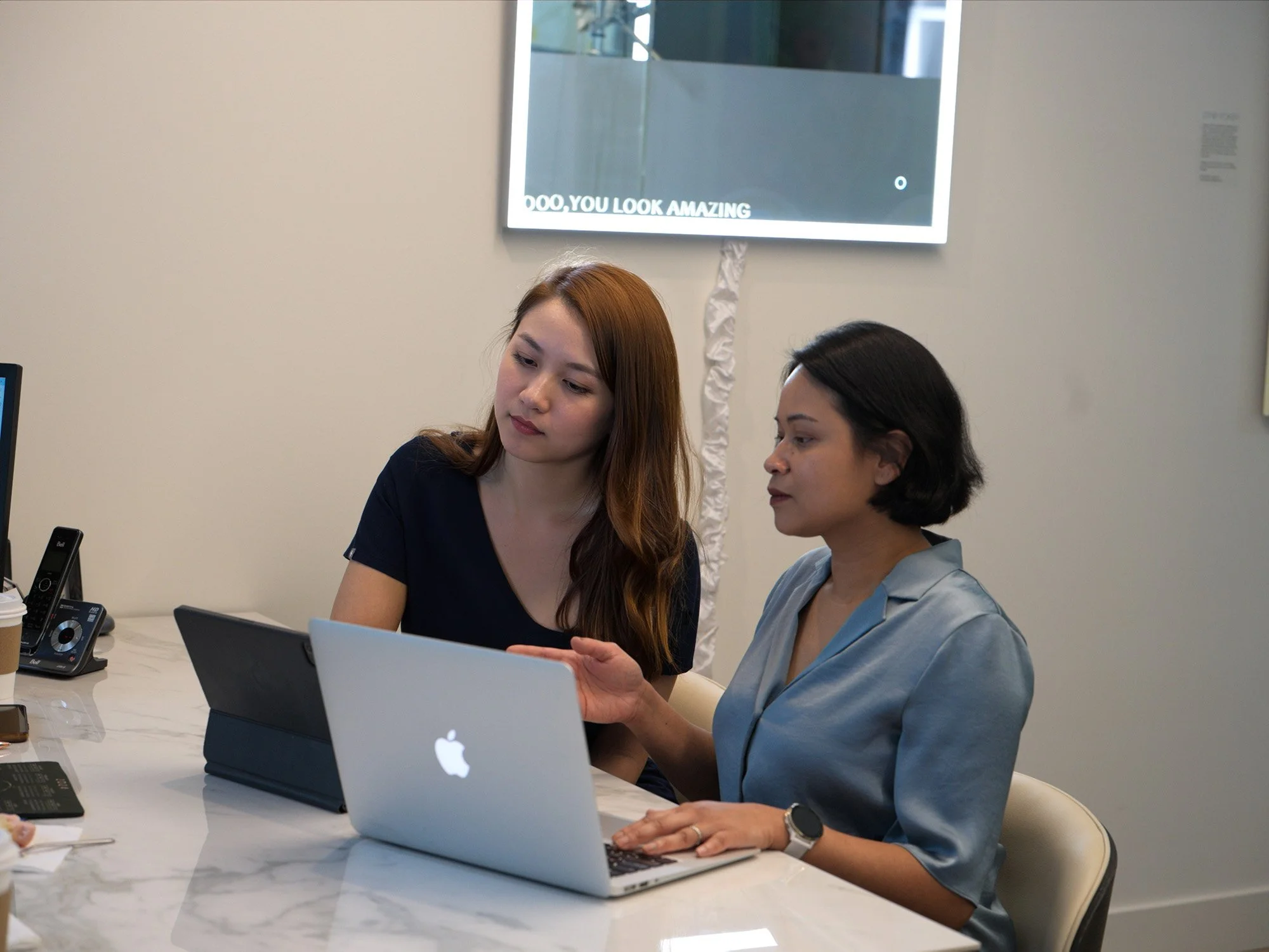 Jahzel Misner helping client with website SEO
