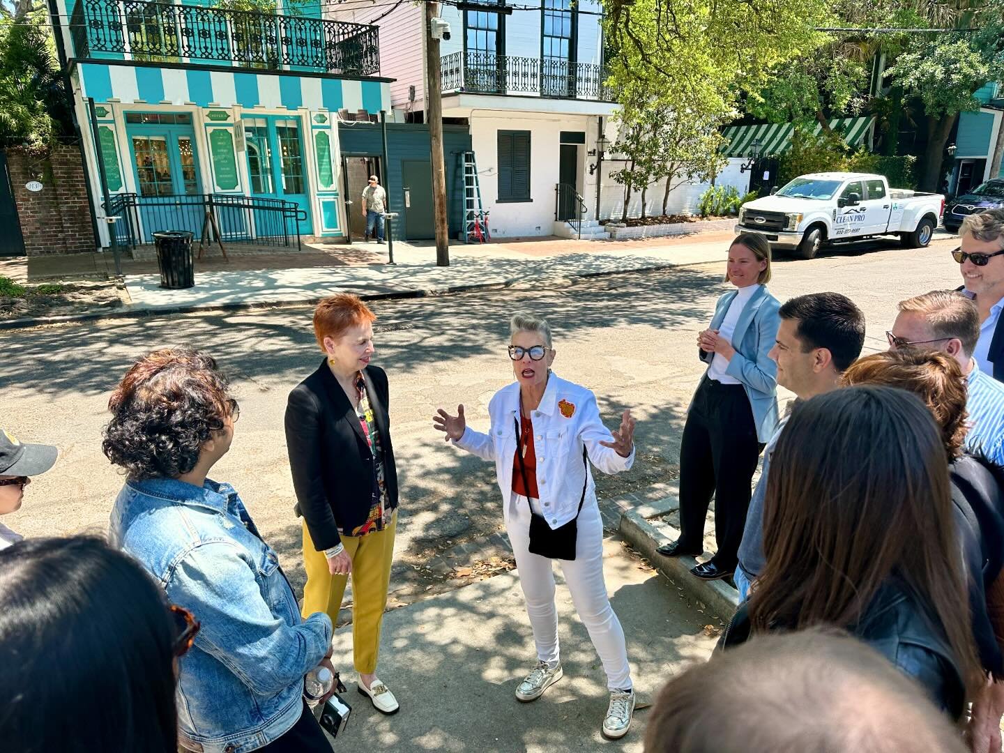Very honored to have been part of giving a private tour with the incredible @poppytooker today! We met people around the globe from @popeyes - turtle soup at @commanderspalace, talked about Lafayette Cemetery, strolled through the Garden District to 