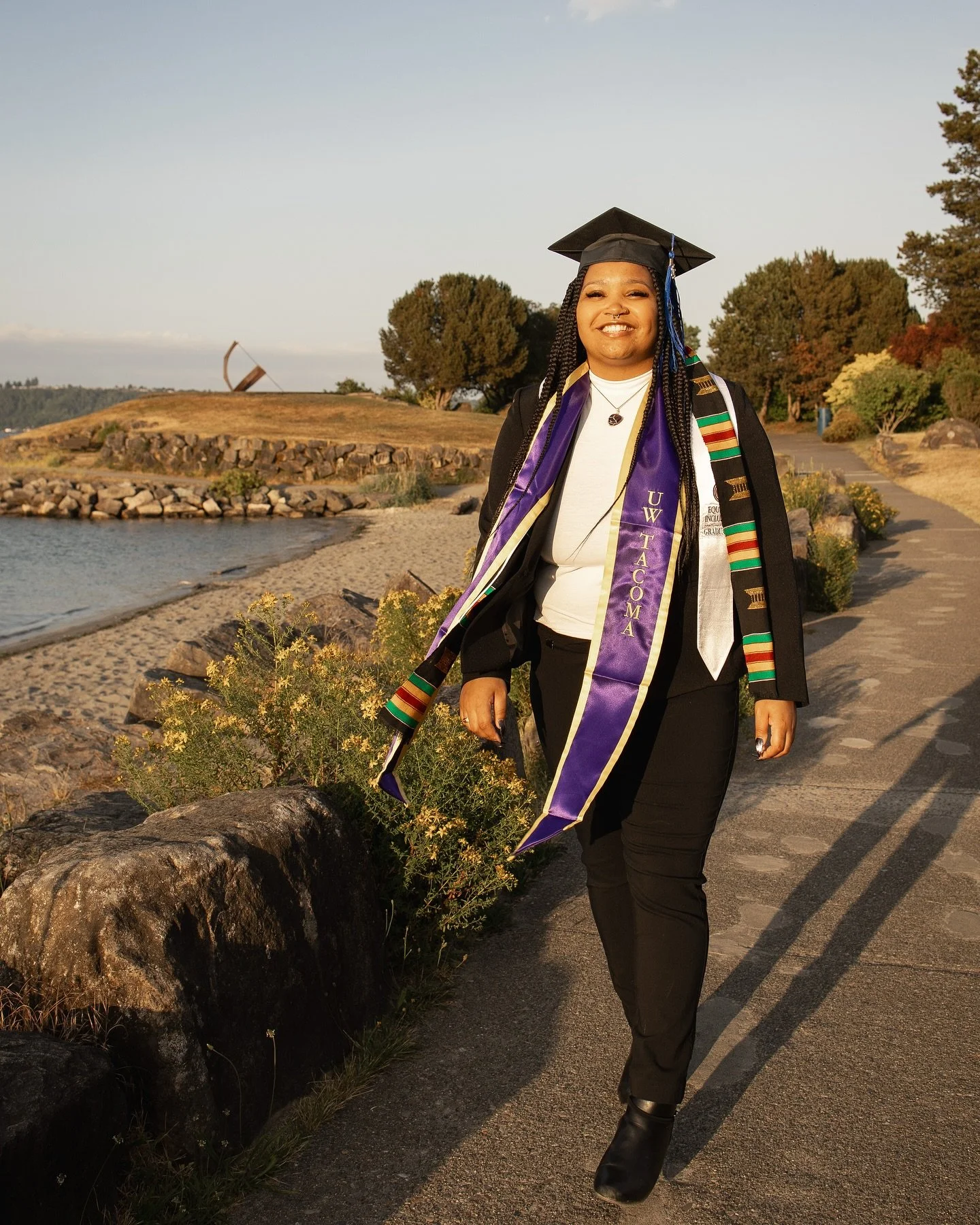 ✨ Sneak Peek: Alicia&rsquo;s College Graduation ✨ 
Four years ago (while massively pregnant with M) I had the honor of capturing Alicia&rsquo;s high school graduation portraits! Now she&rsquo;s a graduate of University of Washington!!! Time flies!

I