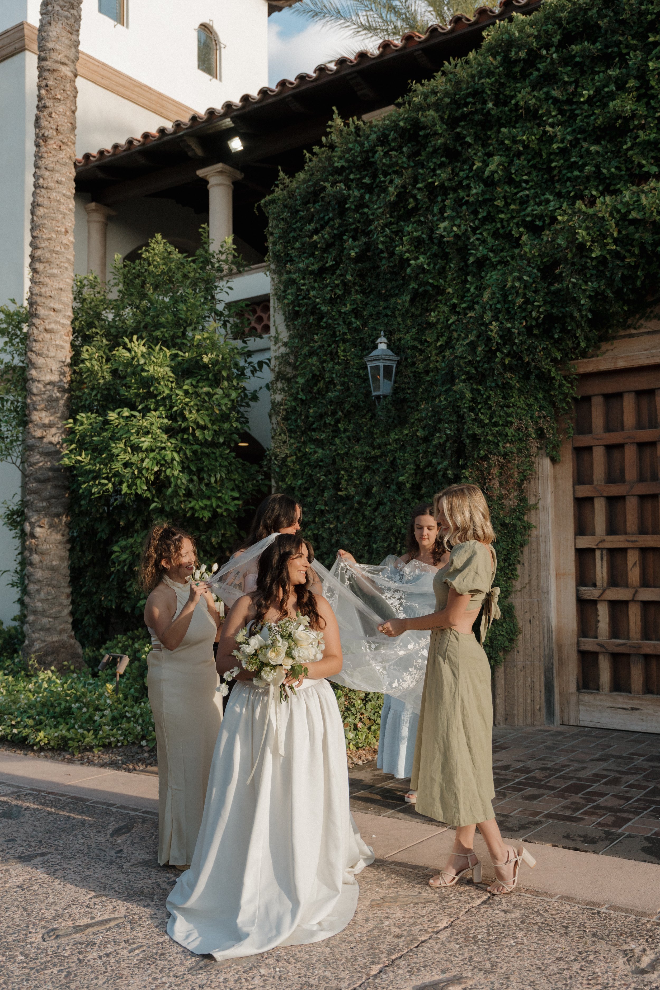 Blackstone - arizona - wedding florist - bride - wedding - scottsdale 