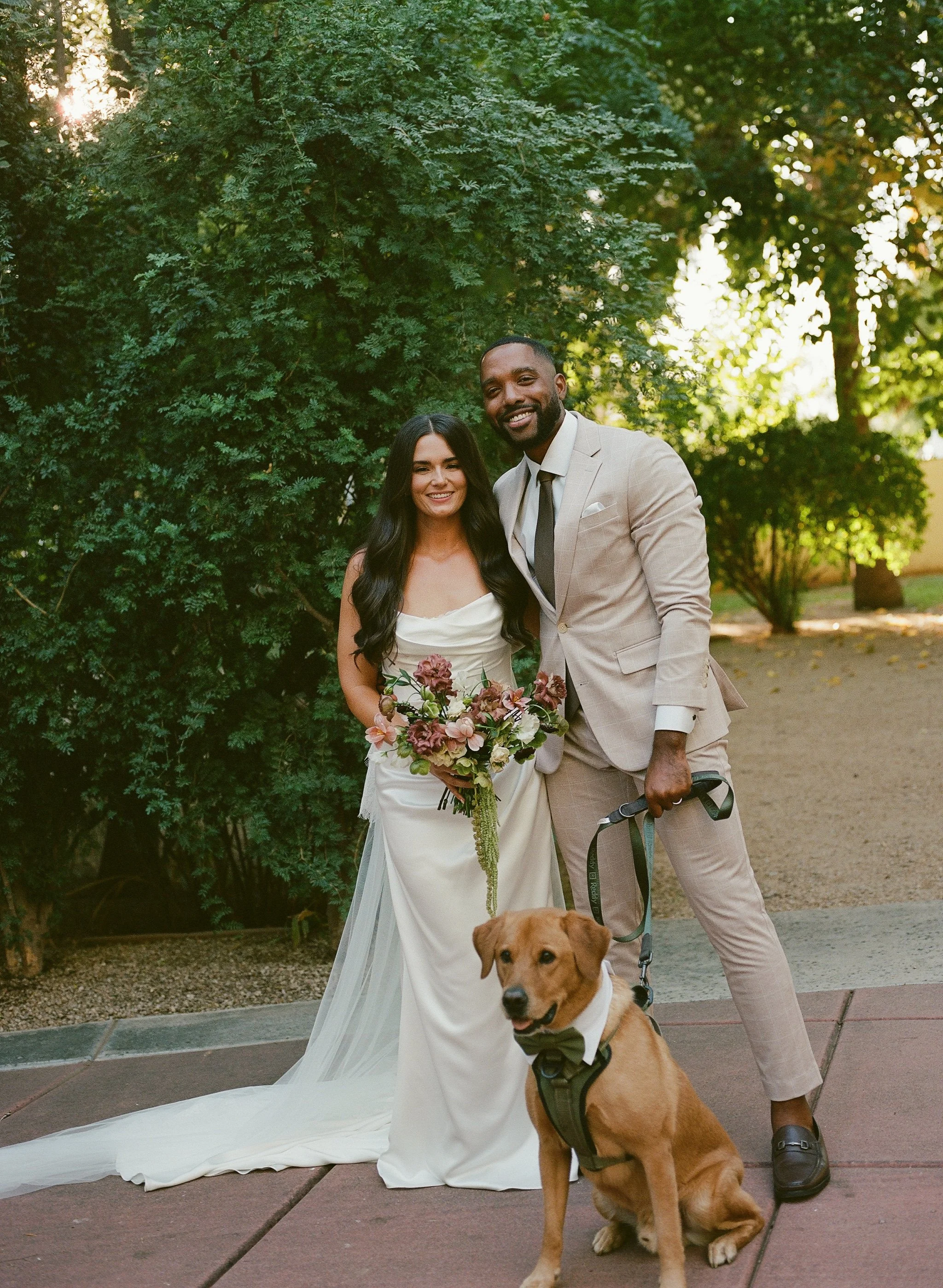 Si como no - orchard farm - arizona - bride - wedding florist 