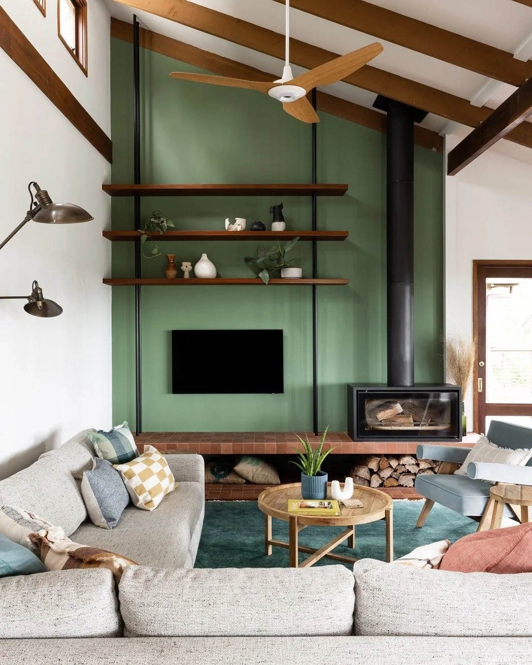 We'd be very happy spending the weekend in this gorgeous lounge room.  Our Greenhouse project is based in the Northern Rivers of NSW and is surrounded by stunning bushland with  incredible views out over the coast. 

The interiors were very much insp