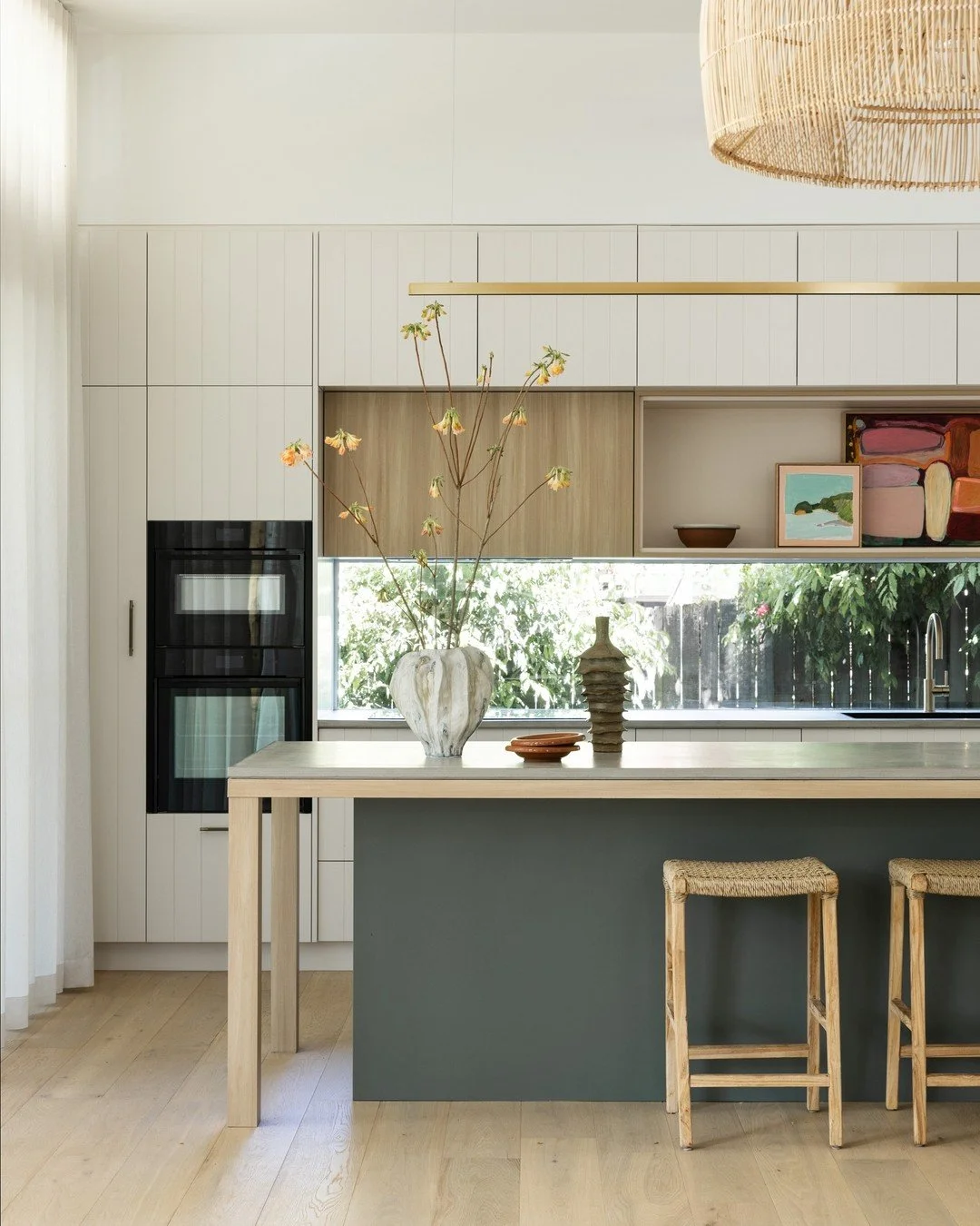 WATERHOUSIA KITCHEN ....a blend of one client's love of pale pink and v-groove and her partner's love of green and concrete. The best outcomes often come from meshing together unexpected combinations.

Interior design by @nerida_thorburn_design
Build