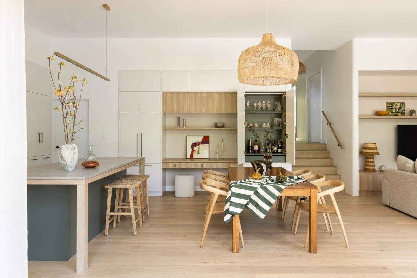 WATERHOUSIA JOINERY DETAILS.....joinery is such an important part of any renovation or new build and has the power to transform day to day life.

Our Waterhousia project clients were after a spot in their main living area for their young girls to dra