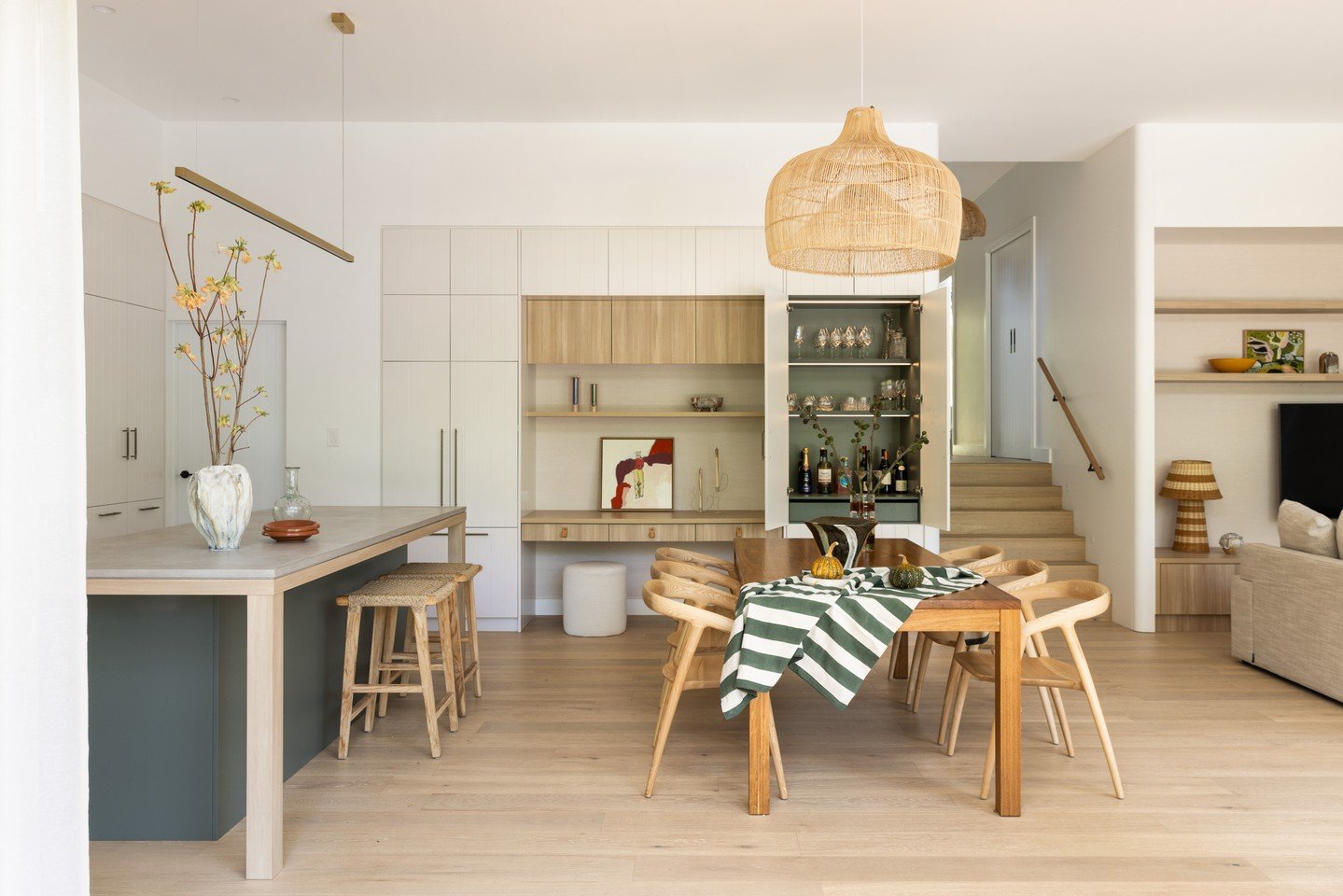 WATERHOUSIA JOINERY DETAILS.....joinery is such an important part of any renovation or new build and has the power to transform day to day life.

Our Waterhousia project clients were after a spot in their main living area for their young girls to dra