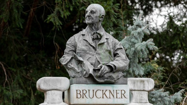 Bruckner 2.jpg