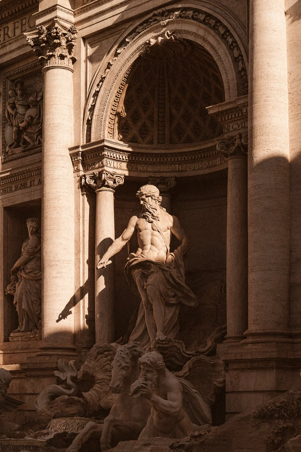 Oceanus Statue at Trevi Fountain.jpg