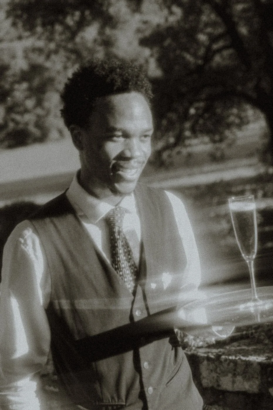 waiter at chateau de la treyne.jpg