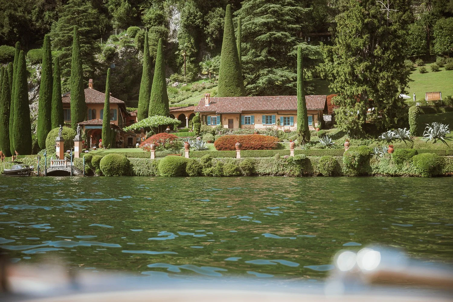 2 (Villa la Cassinella)