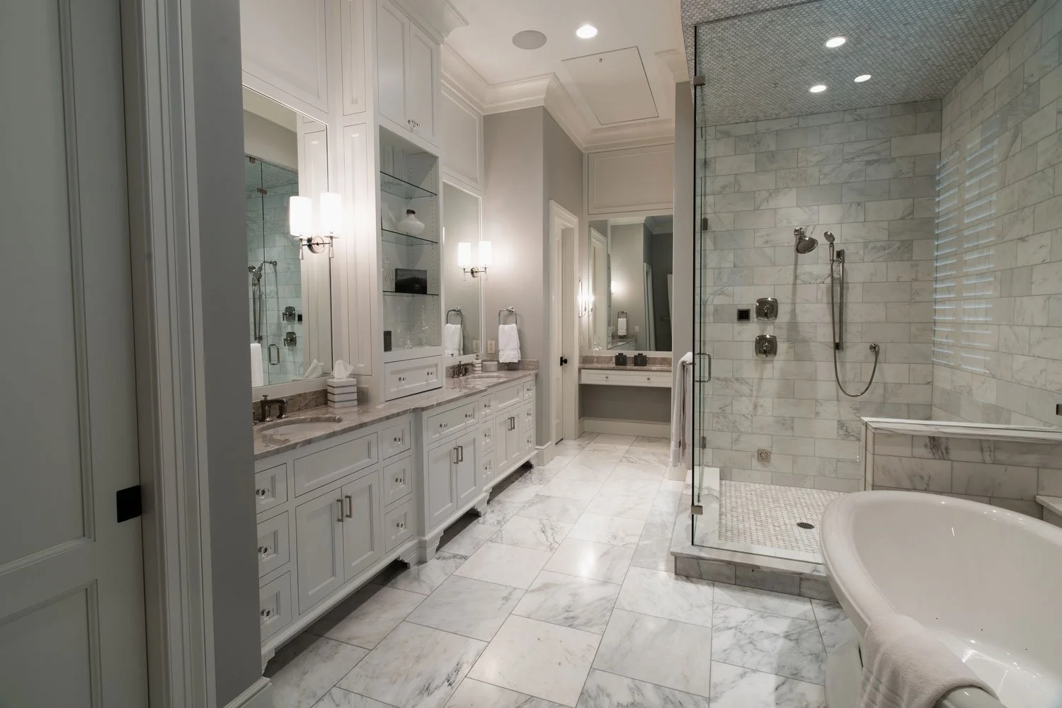 master-bath-full-mullen-lake-keowee.jpg