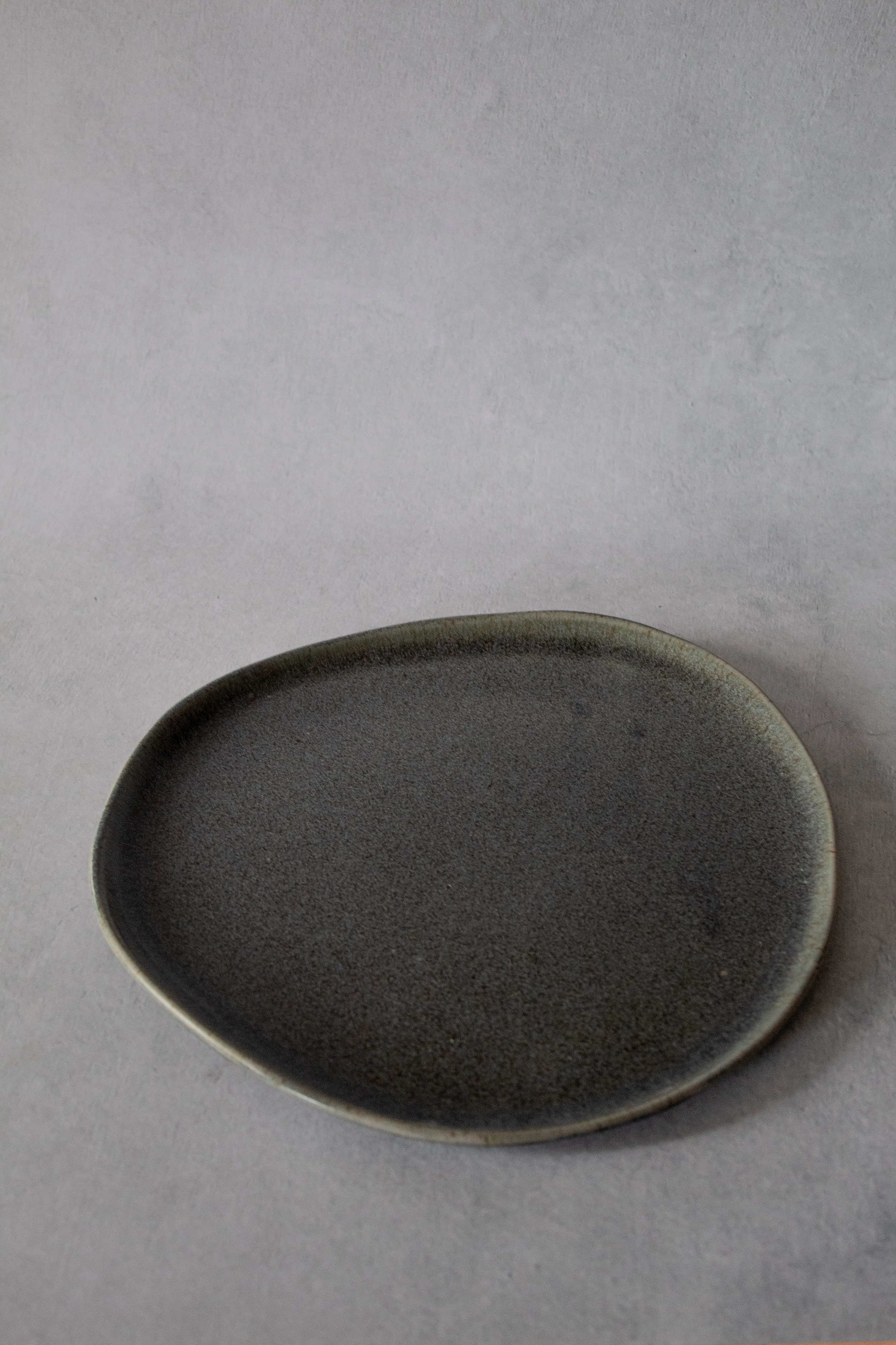 Assiettes faites à la main artistiques et uniques pour tous les