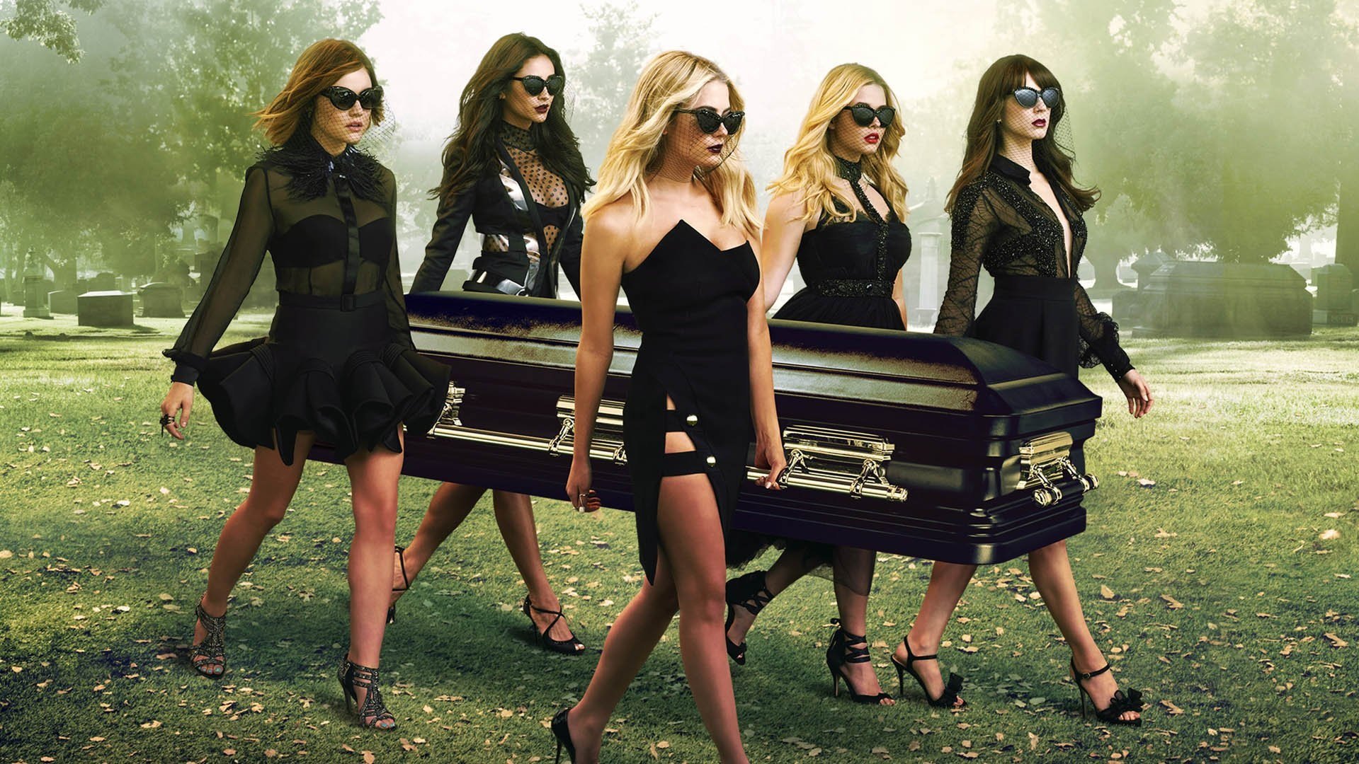 Pretty Little Liars: Original Sin” Easter Eggs, Outfit Secrets