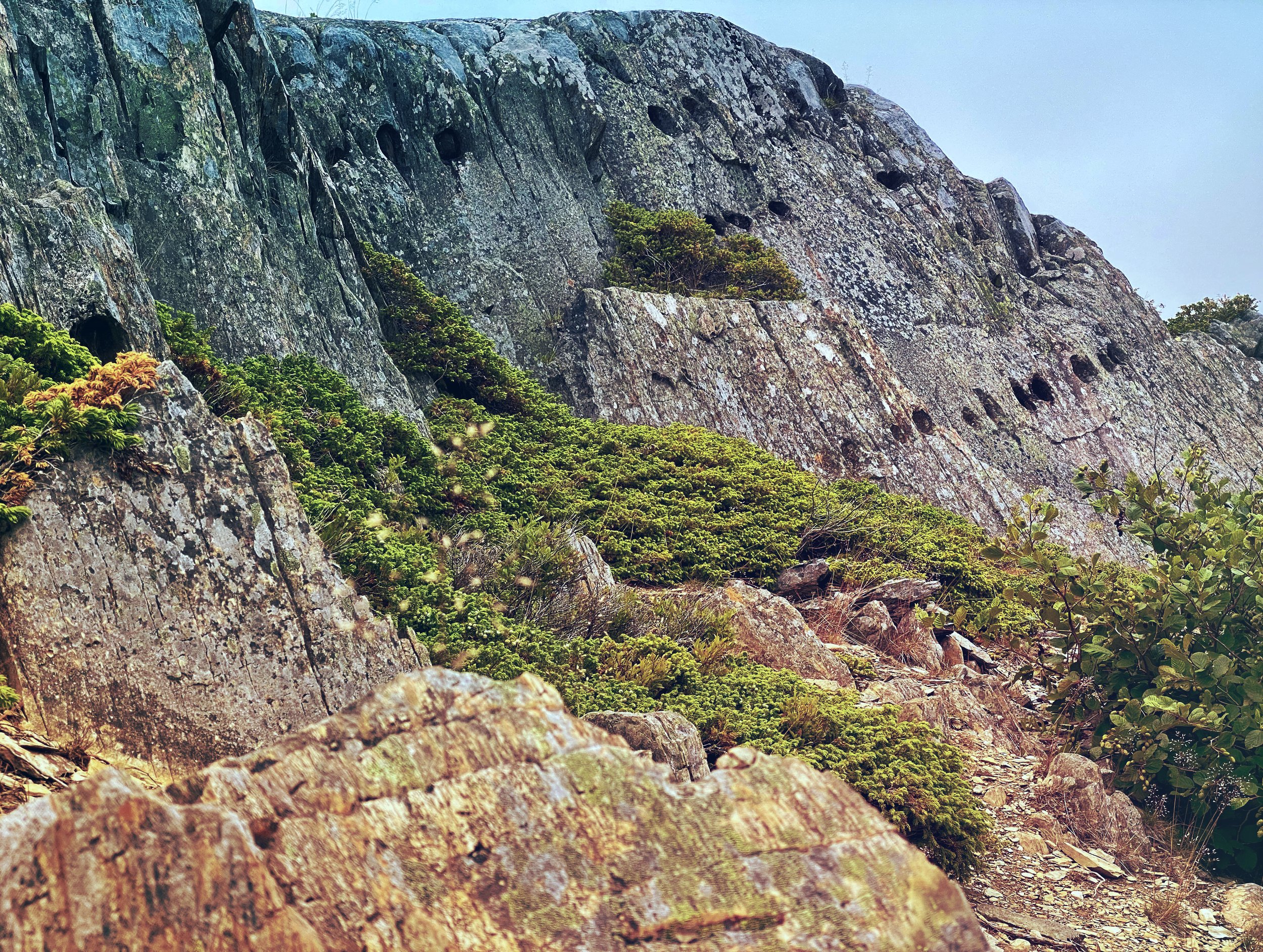 Devil's Footprints, Keels